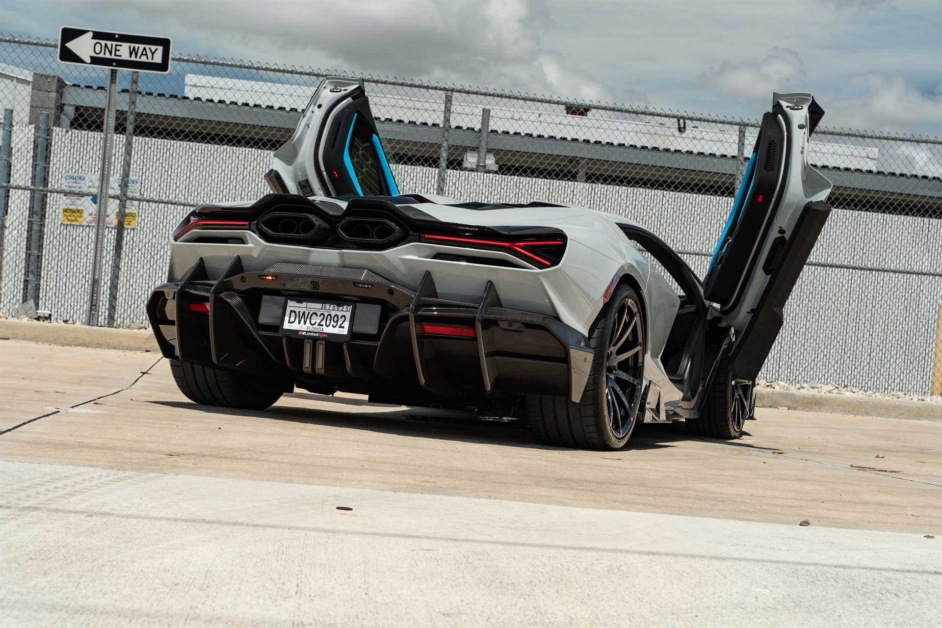 Lamborgini Revuelto with a Mansory kit Rear view Mansory diffusor