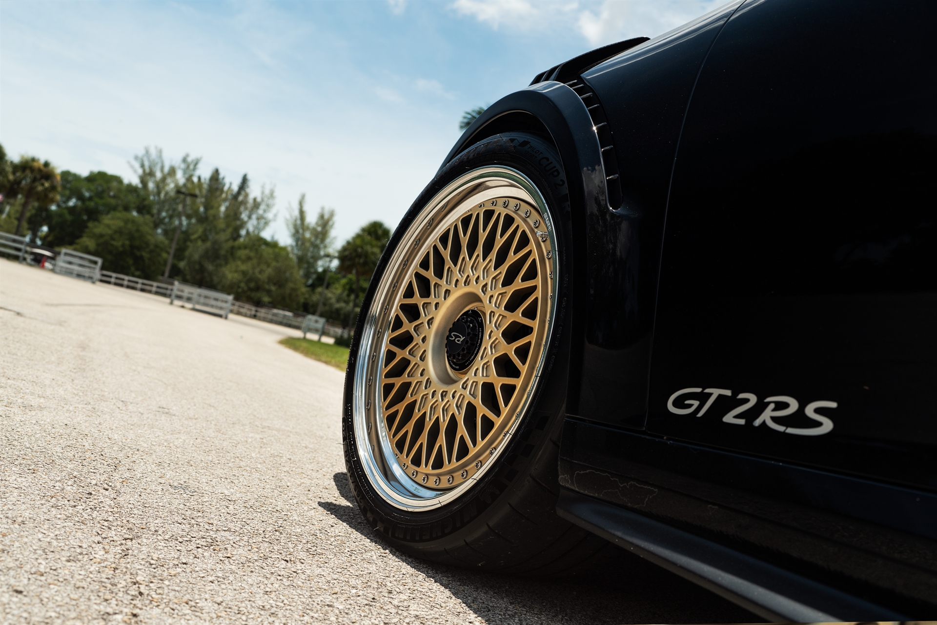 Porsche 991 GT2 RS | Black | On HRE 501 FMR | Frozen Polished Gold            