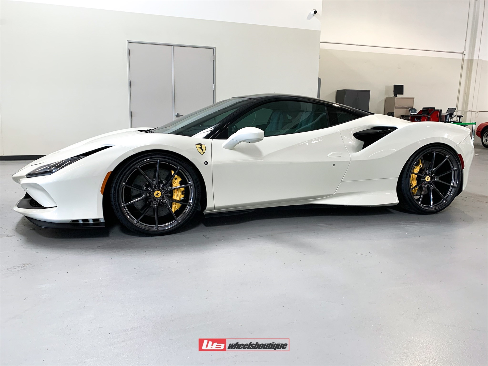 Ferrari F8 | Bianco Avus | on ANRKY AN12 | Mirror Polished Smoke