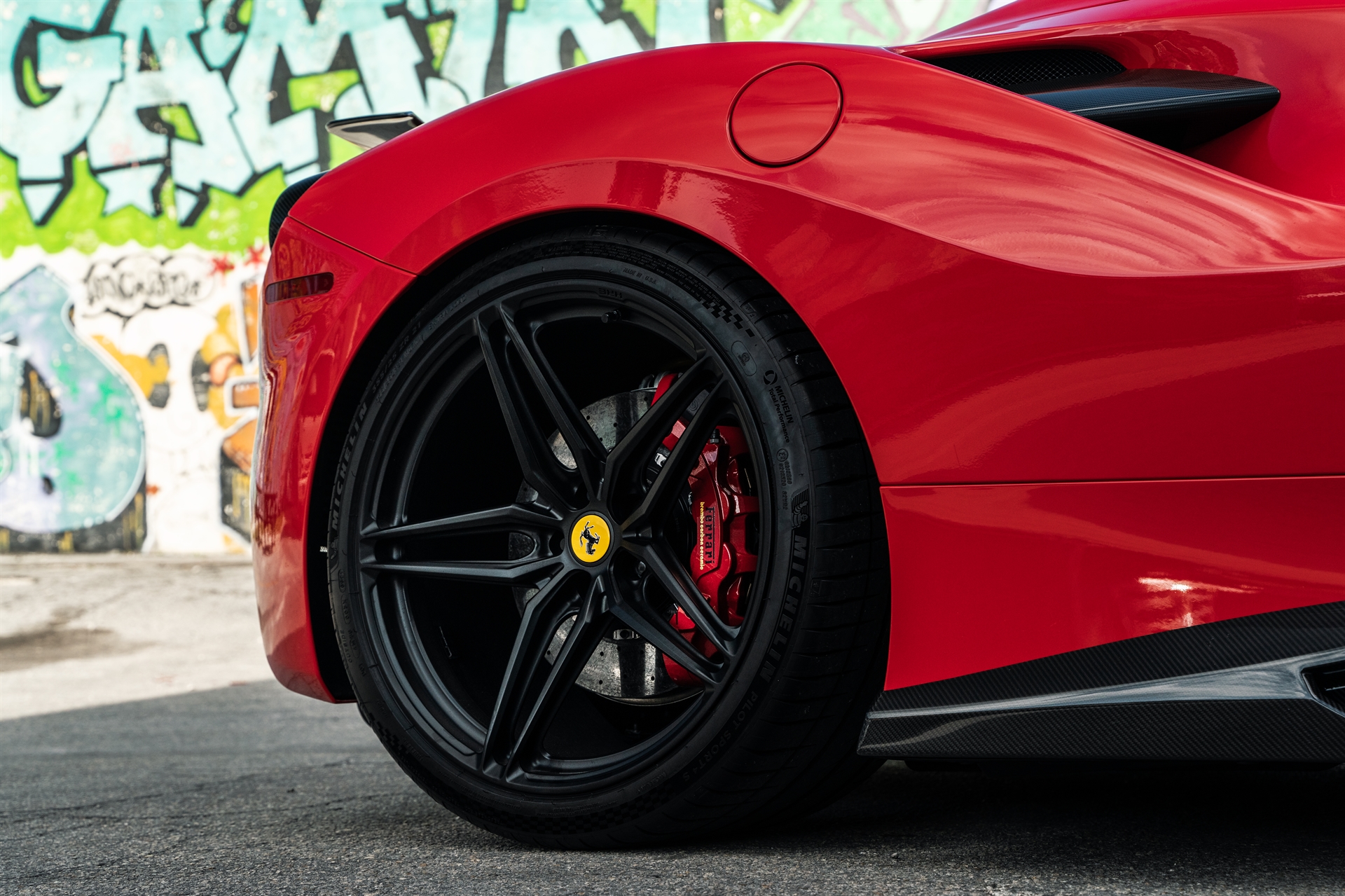 Noviec 488 Spider | Rosso Corsa | on HRE P107SC | Satin Black
