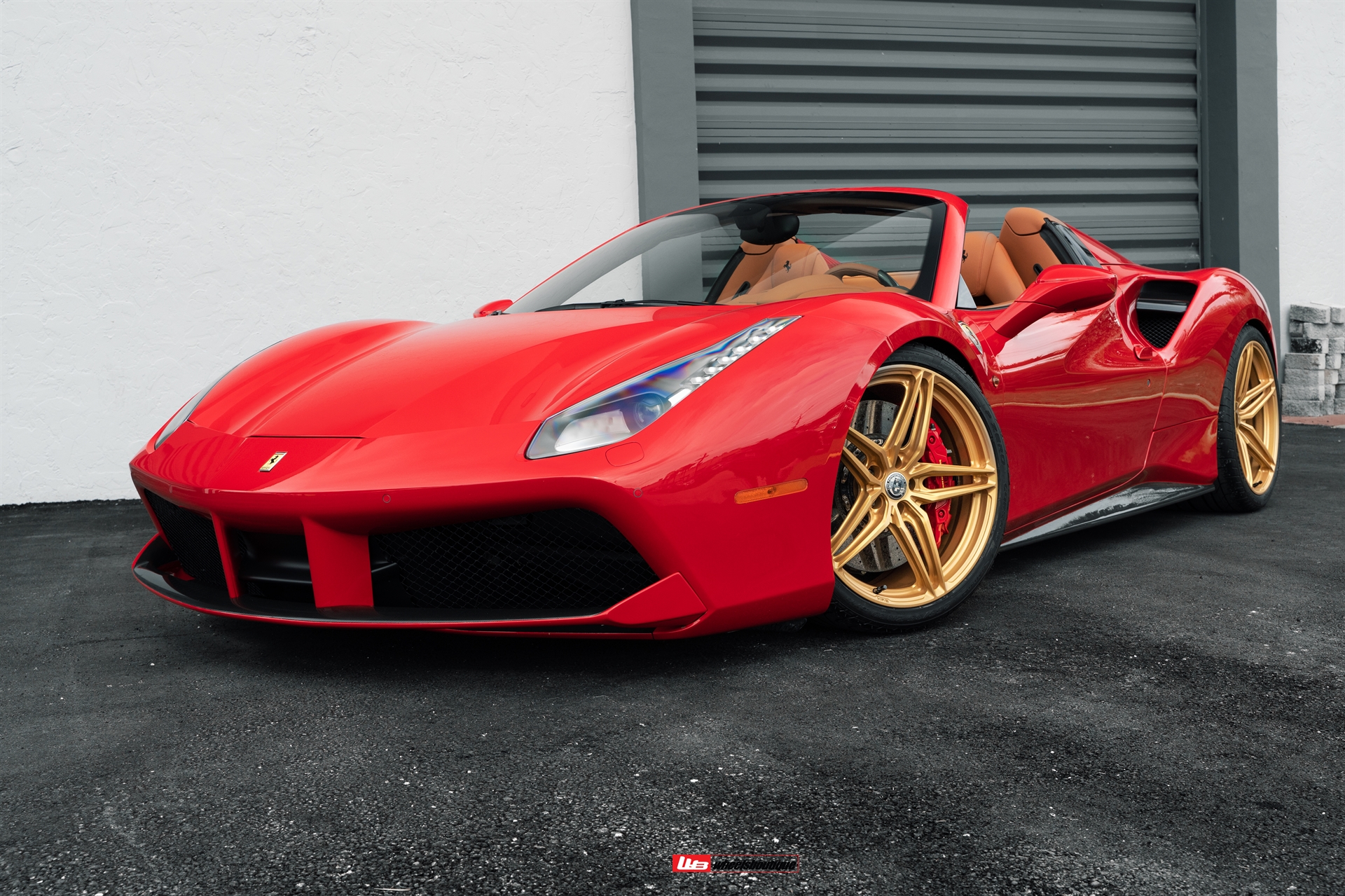 Ferrari 488 Spider | Rosso Corsa | on HRE P107SC | Frozen Polished Gold