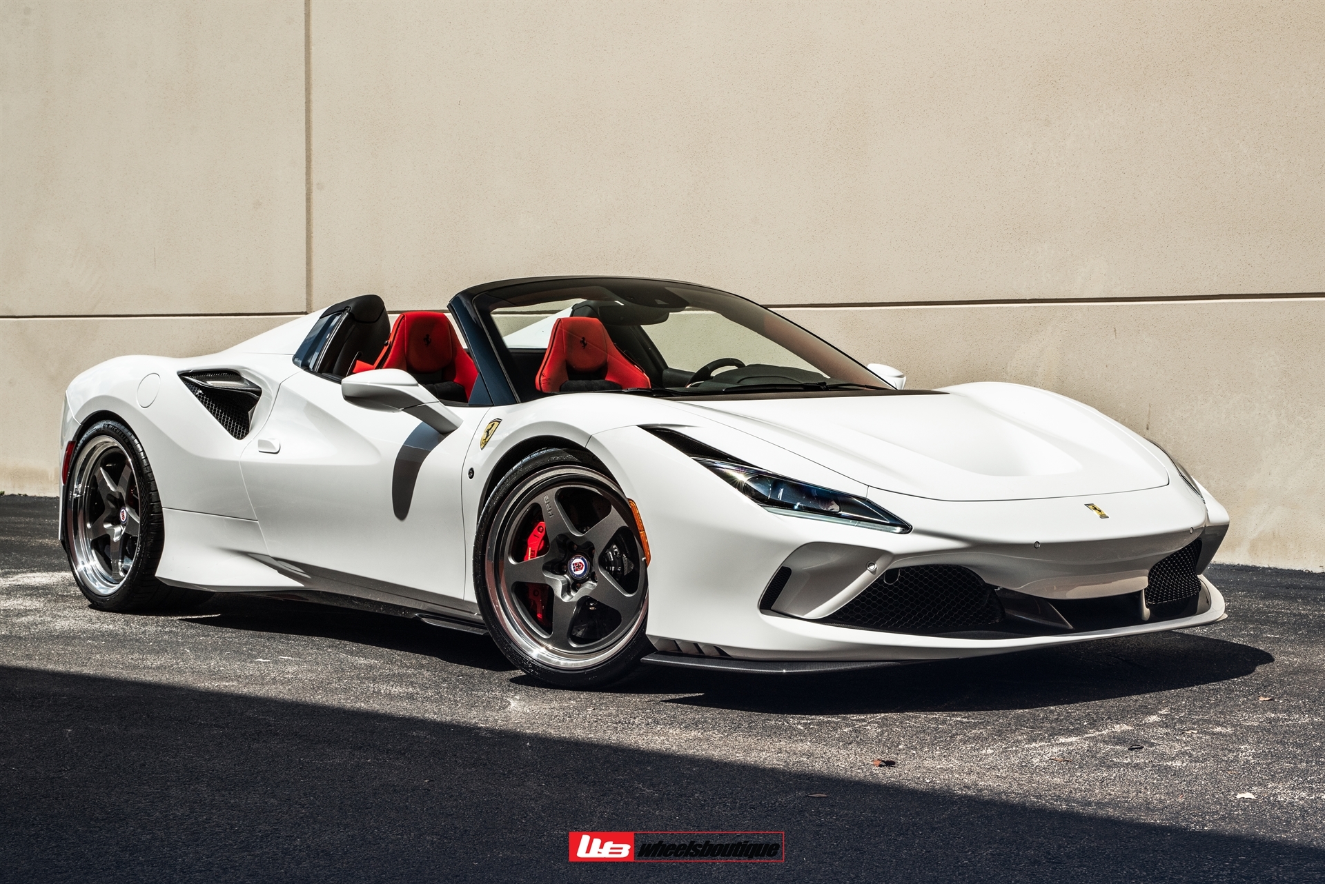 Novitec F8 Spider | Bianco Avus | HRE 527 FMR | Gloss Charcoal
