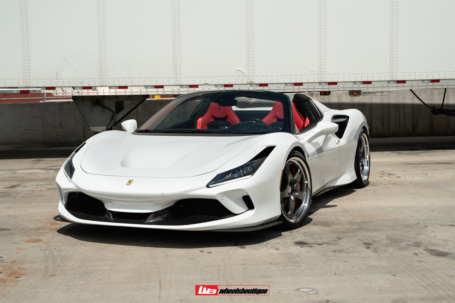 Novitec F8 Spider | Bianco Avus | HRE 527 FMR | Gloss Charcoal