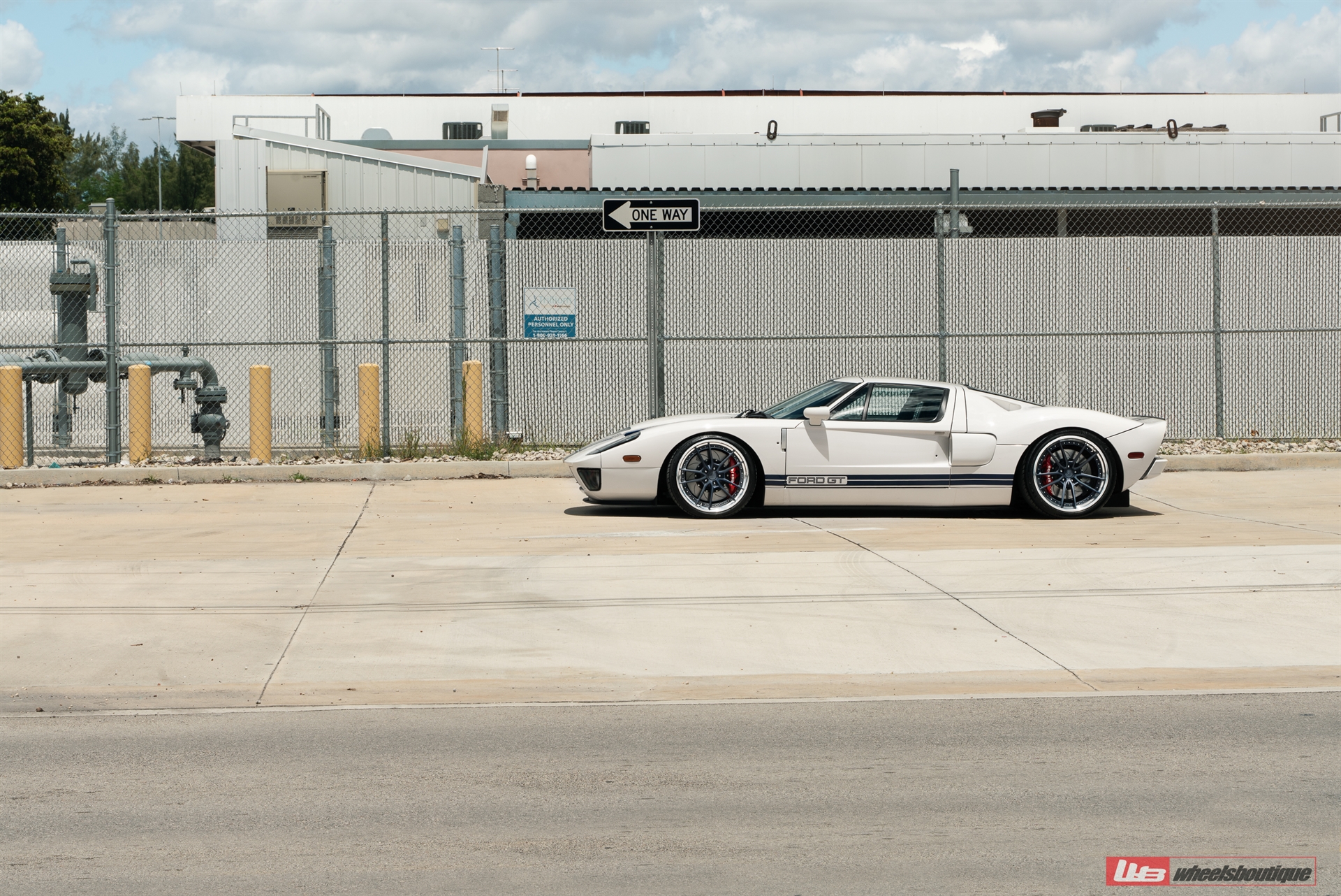Ford GT MK1 |  | on ANRKY AN34 | Satin Space Blue