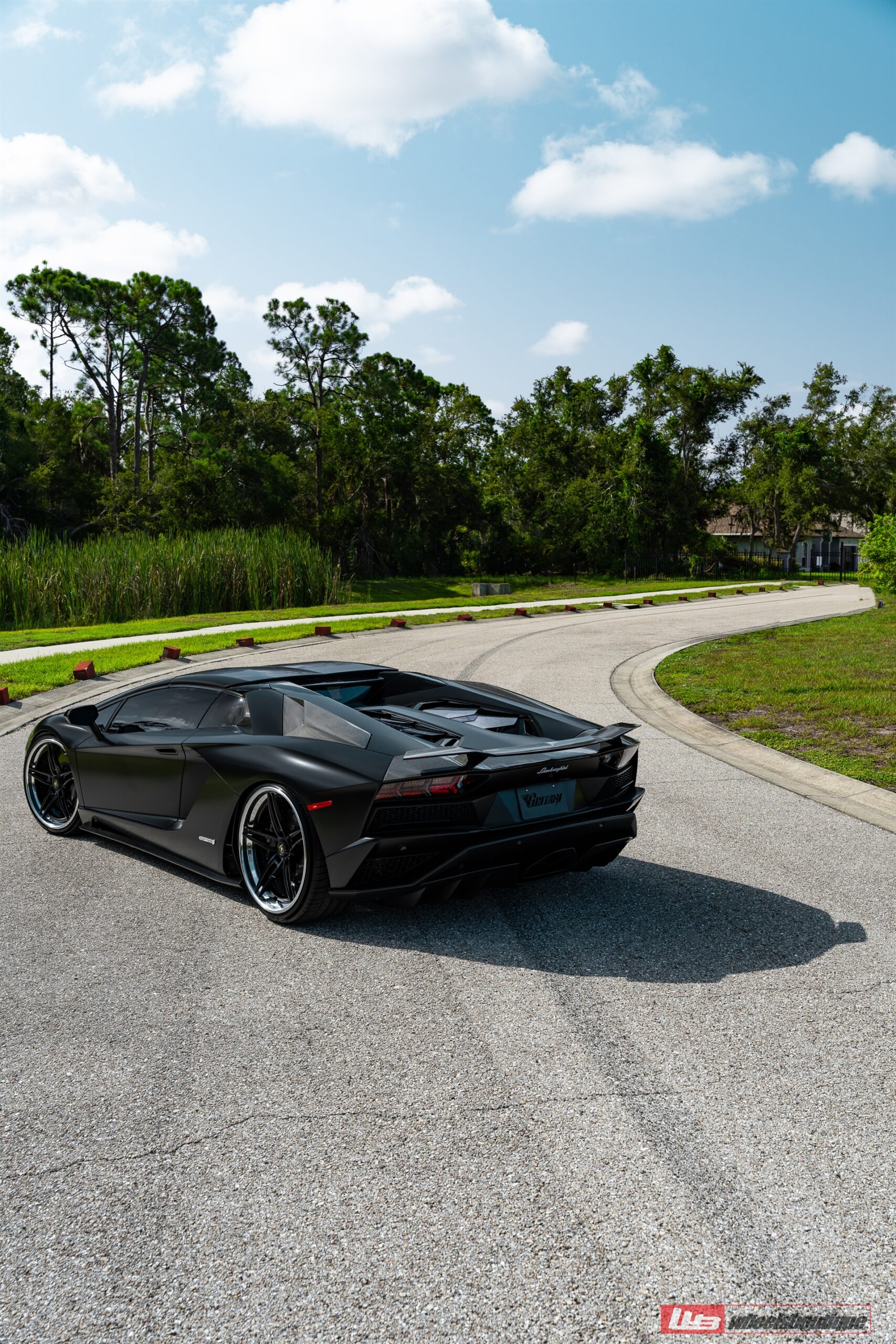 Lamborghini Aventador S | | on ANRKY AN37 | Gloss Black