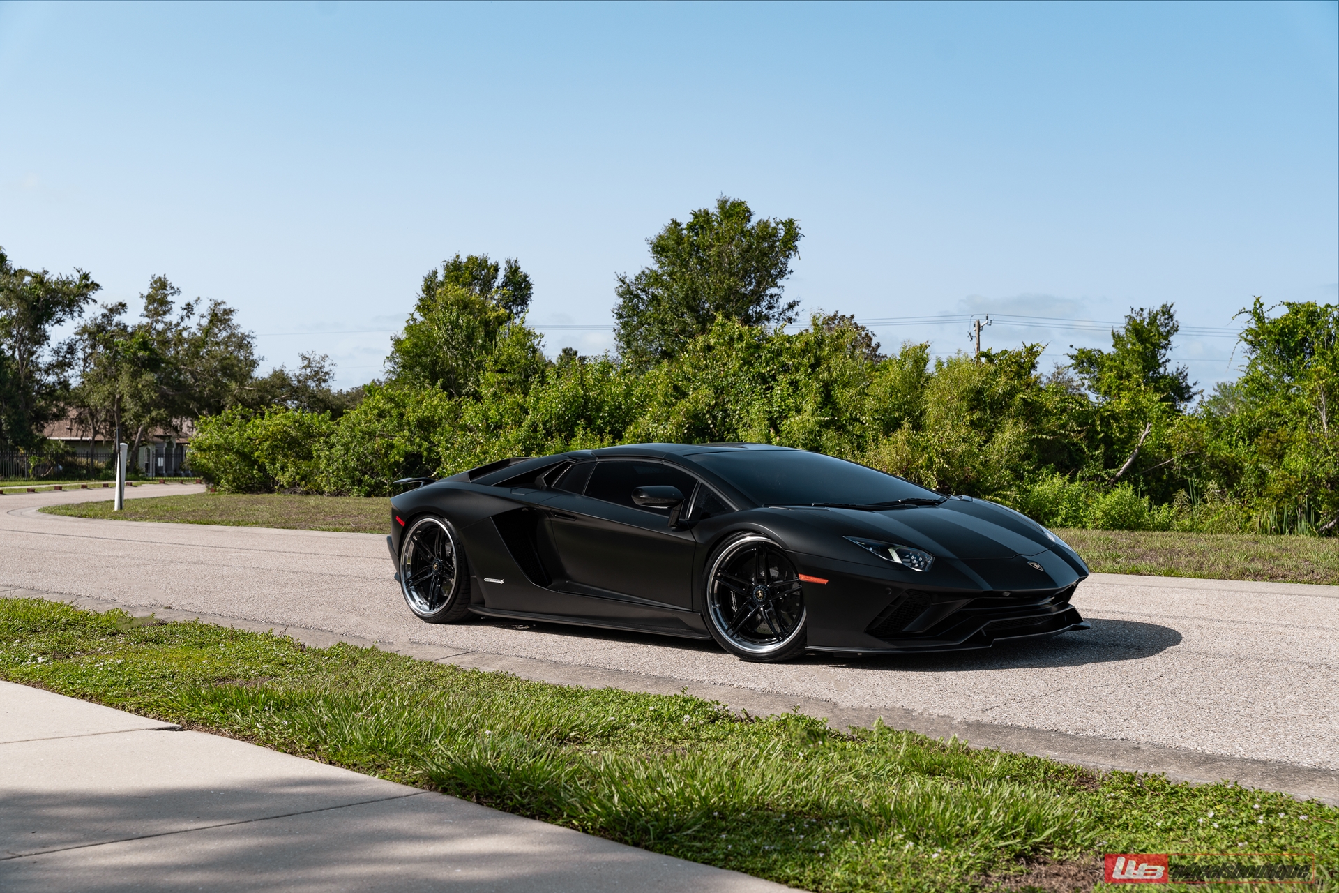 Lamborghini Aventador S | | on ANRKY AN37 | Gloss Black
