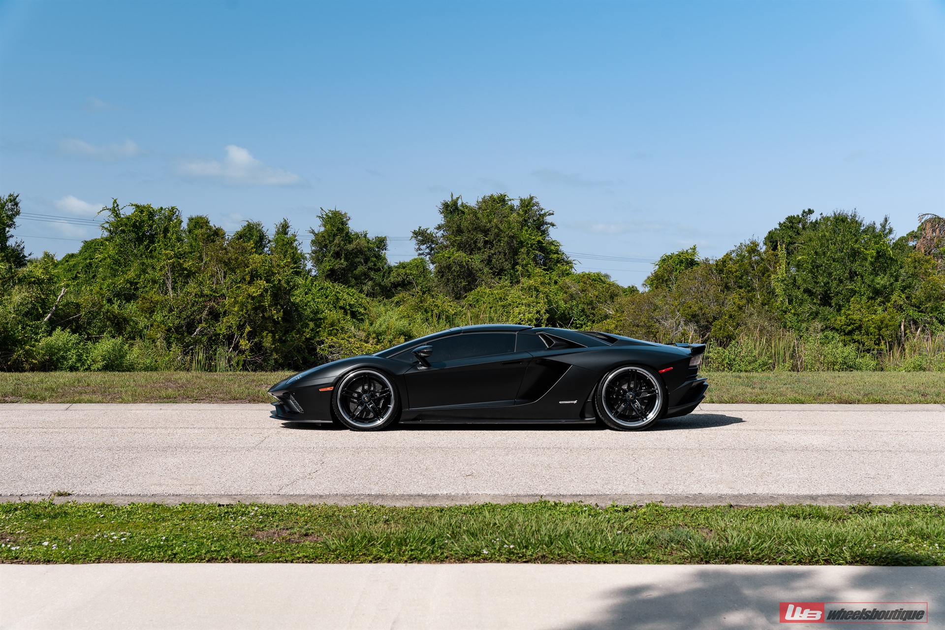 Lamborghini Aventador S | | on ANRKY AN37 | Gloss Black