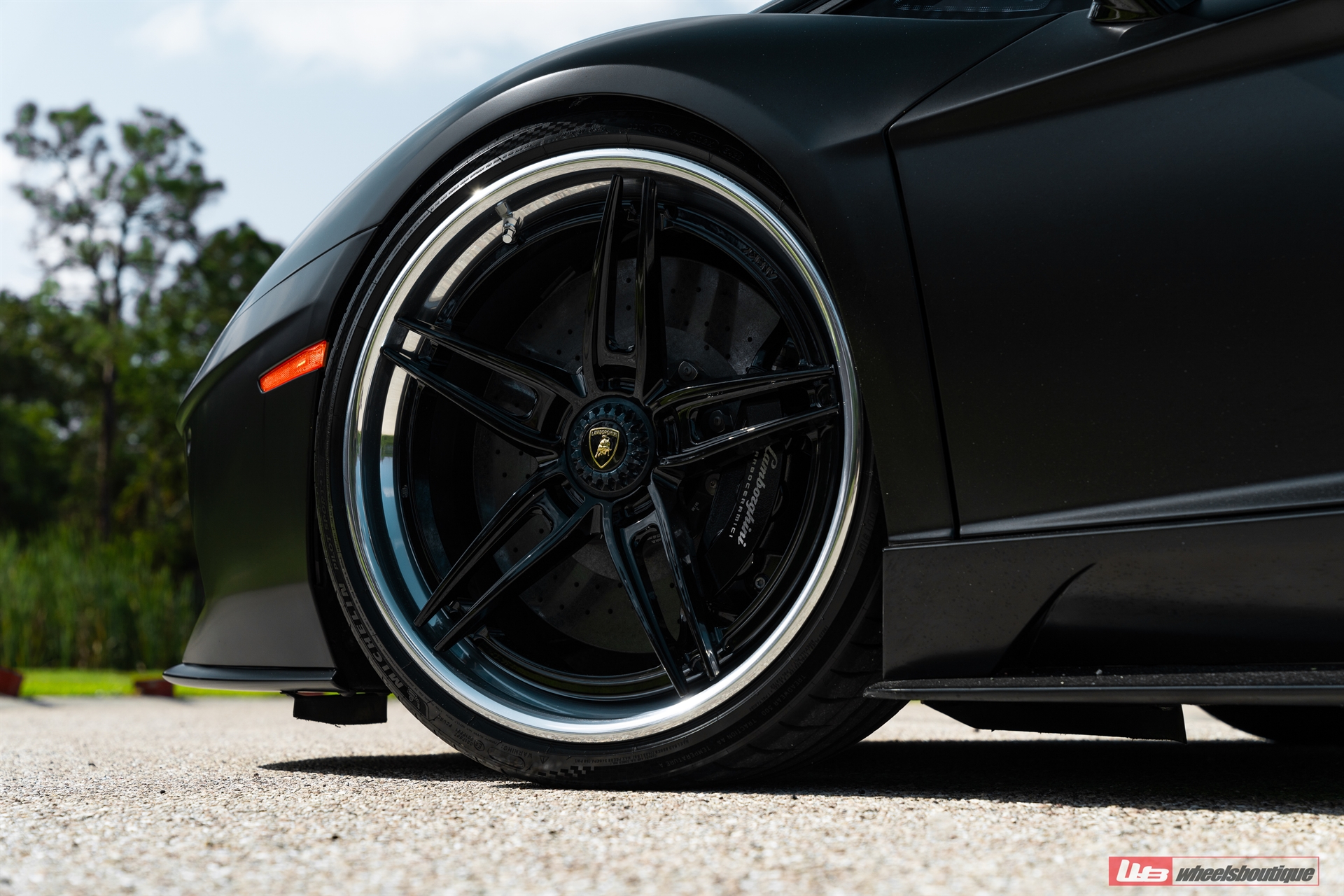 Lamborghini Aventador S | | on ANRKY AN37 | Gloss Black