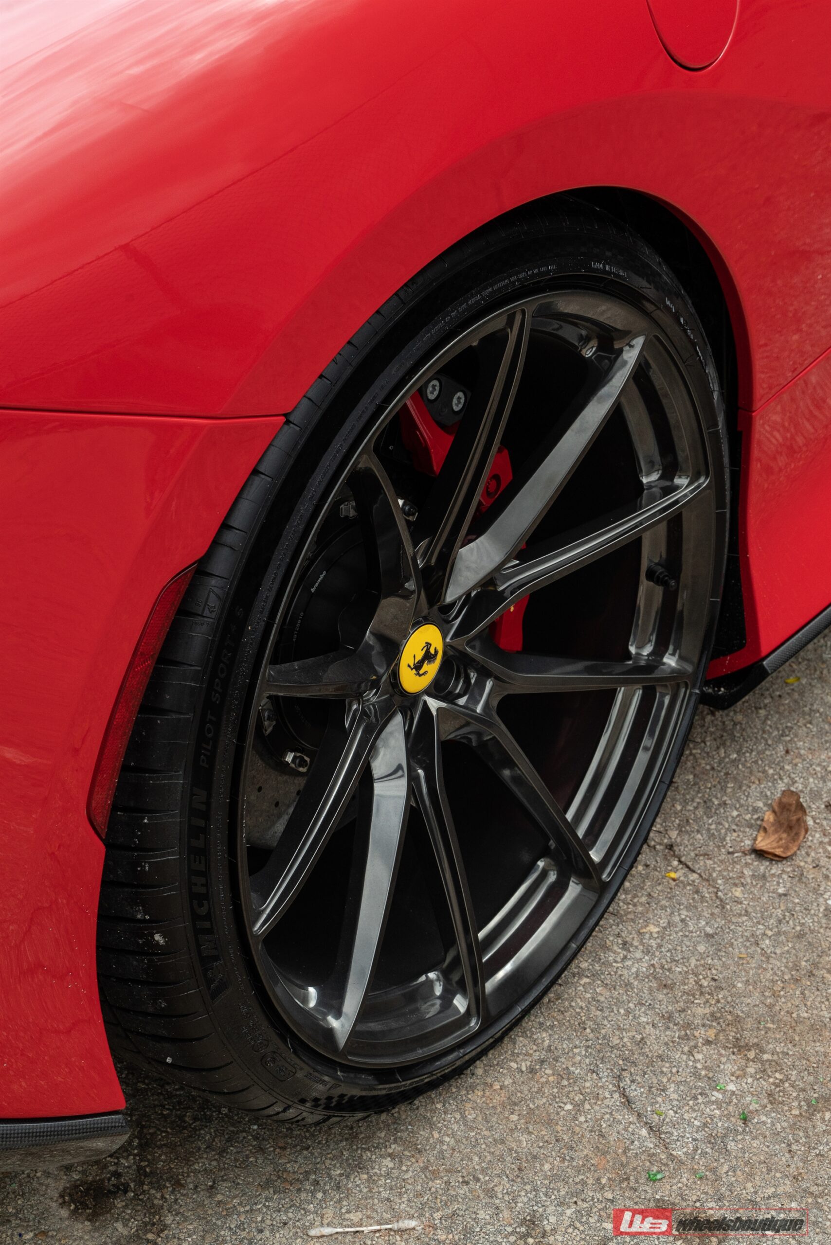 Novitec F8 Spider | Rosso Corsa | on ANRKY AN12 | Polished Smoke