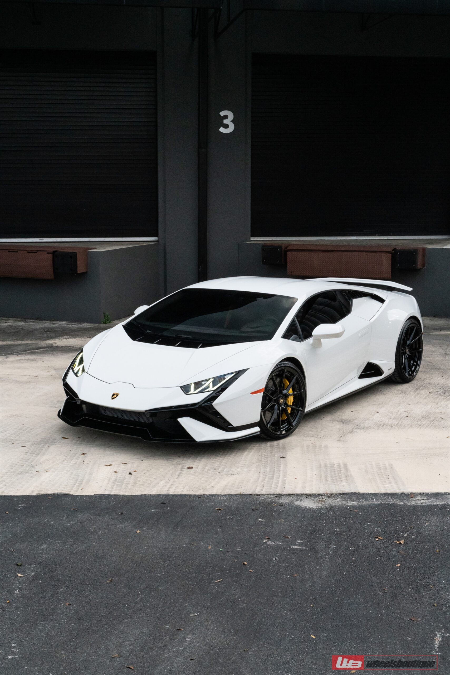 Lamborghini Huracan Tecnica | | on ANRKY AN22 | Gloss Black