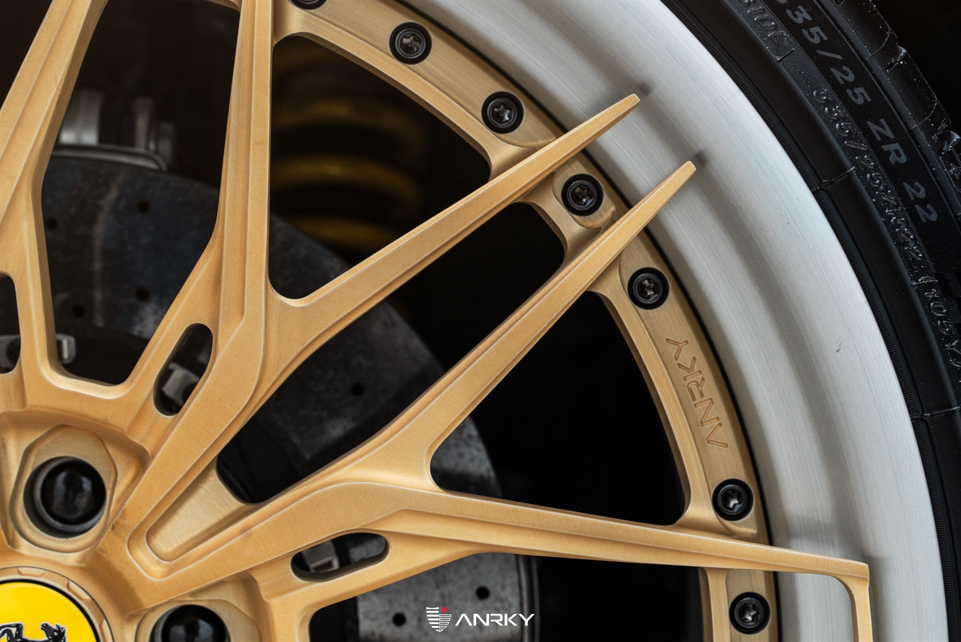 Ferrari F8 Spider | Rosso Corsa | on ANRKY S3-X1 | Satin Gold