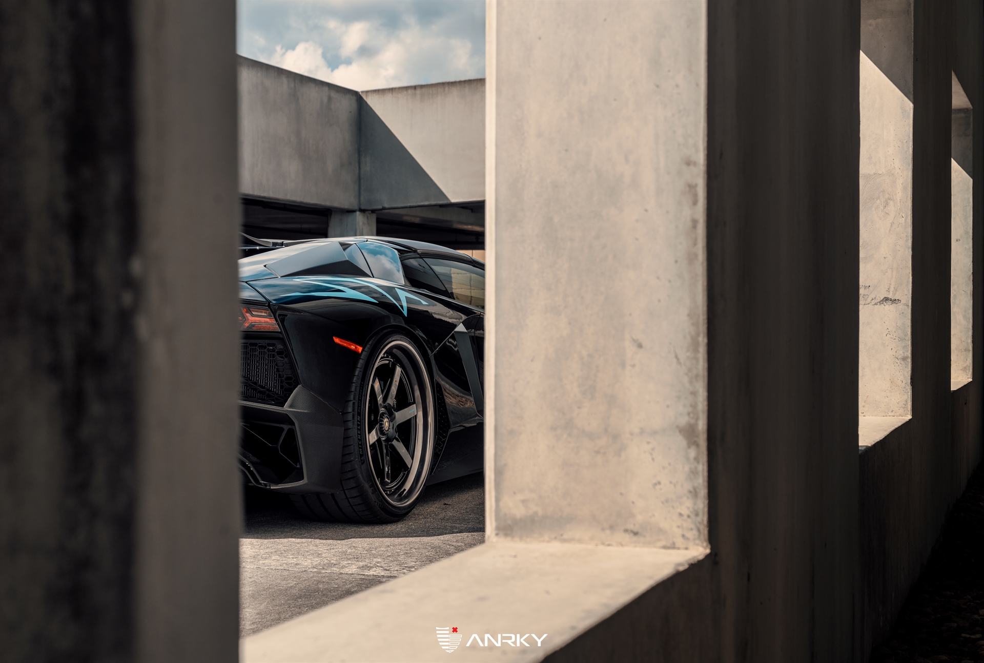 Lamborghini Aventador SV Roadster | Nero Noctis | on ANRKY JDX-316 | Gloss Black