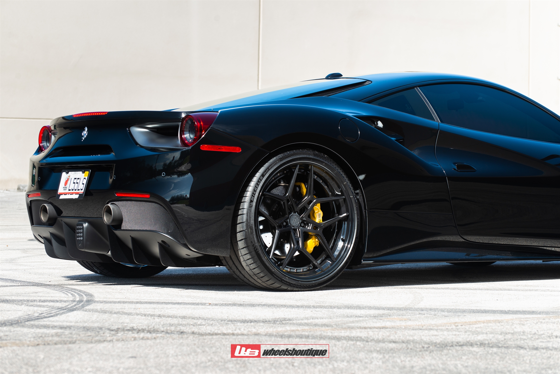 Ferrari 488 | Nero | on ANRKY S3-X4 | Satin Black