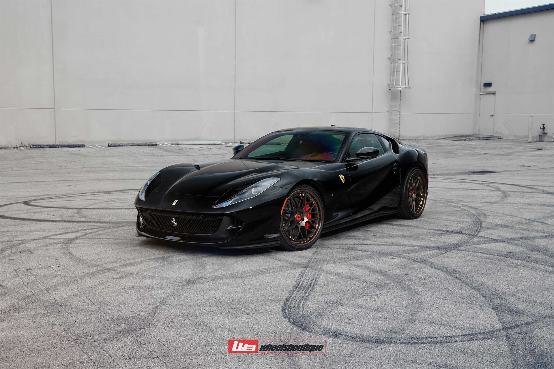 Ferrari 812 | Nero | on HRE RS100 | Polished Bronze