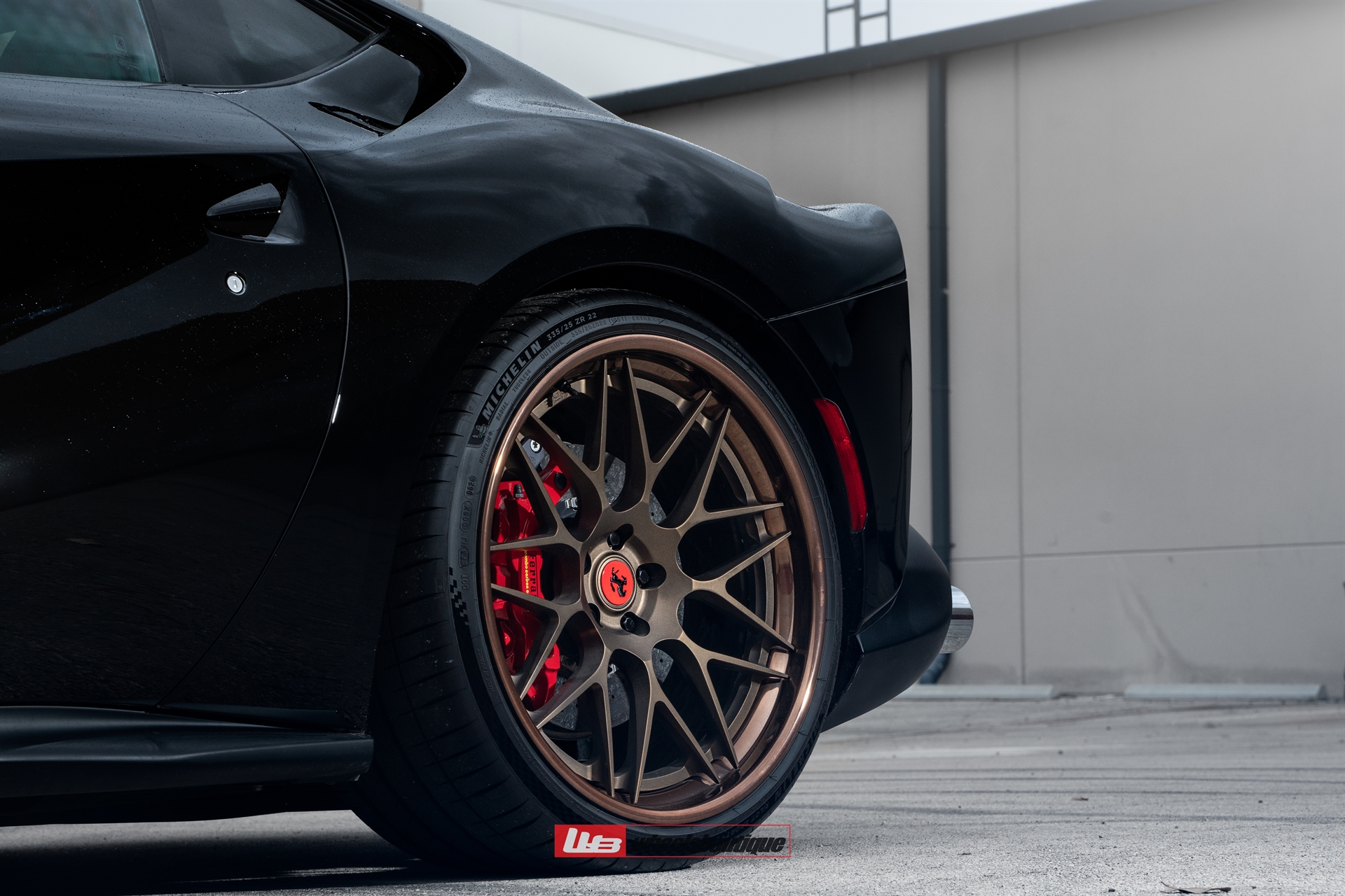 Ferrari 812 | Nero | on HRE RS100 | Polished Bronze