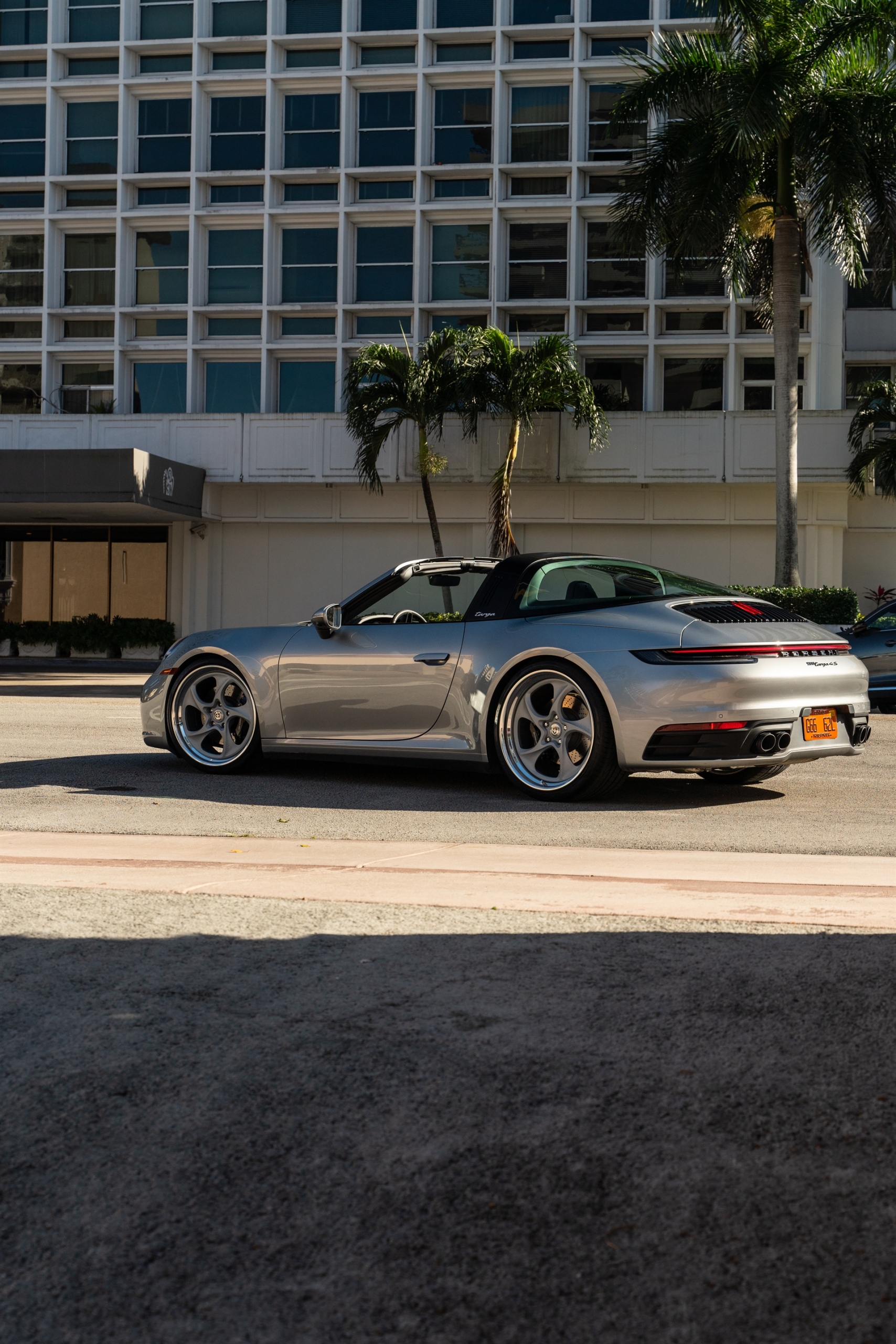 Porsche 992 GTS | GT Silver | on HRE 522 FMR | Satin Silver