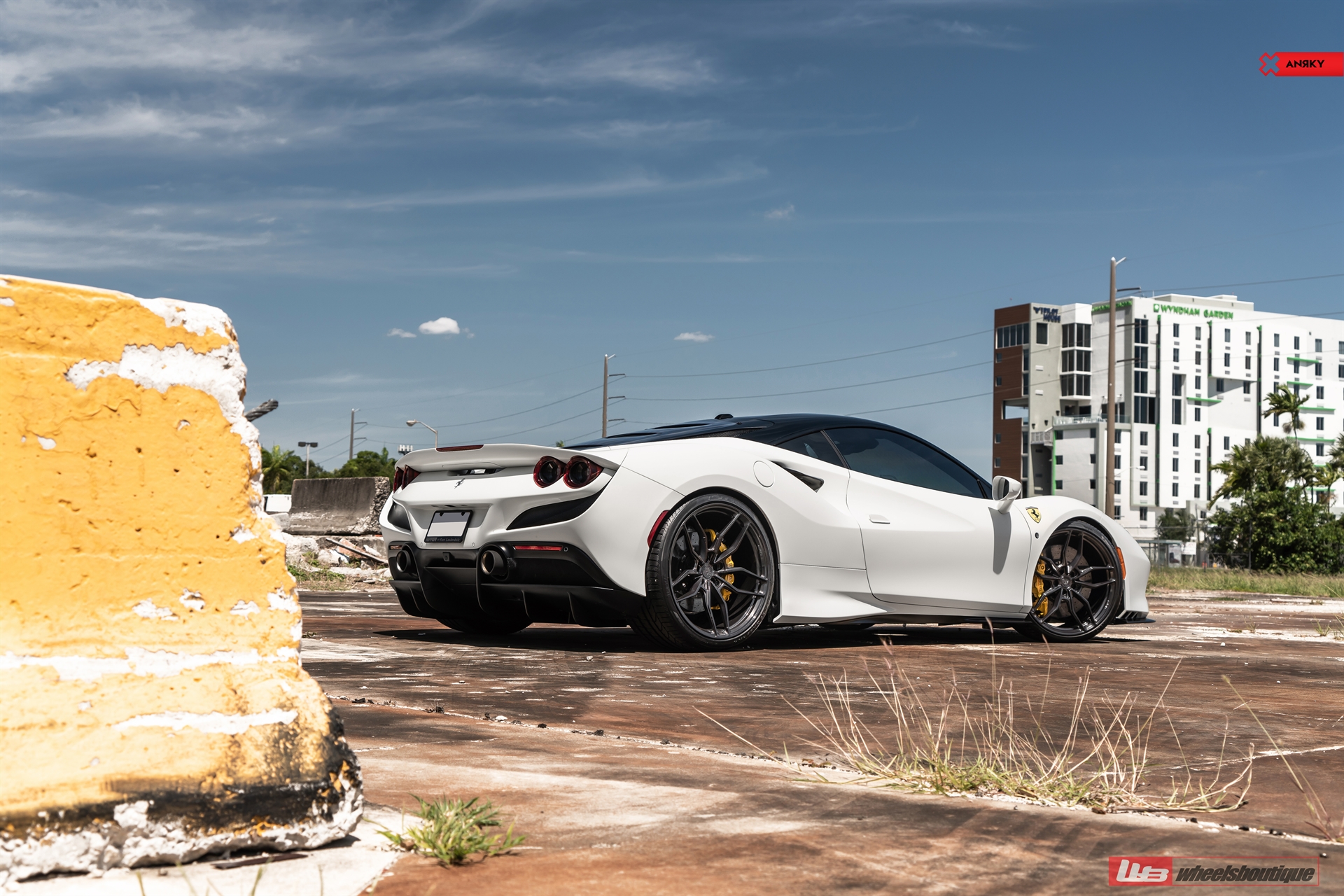 Ferrari F8 |  Bianco Avus | on ANRKY AN10 | Mirror Polished Smoke