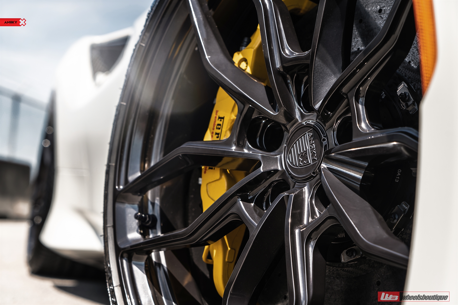 Ferrari F8 |  Bianco Avus | on ANRKY AN10 | Mirror Polished Smoke