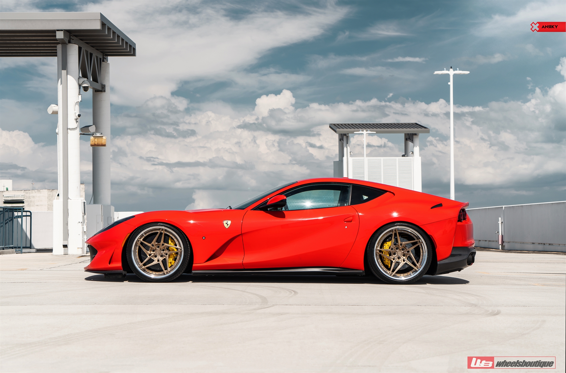 Ferrari 812 | Rosso Corsa | on ANRKY S3-X3 | Brushed Champagne