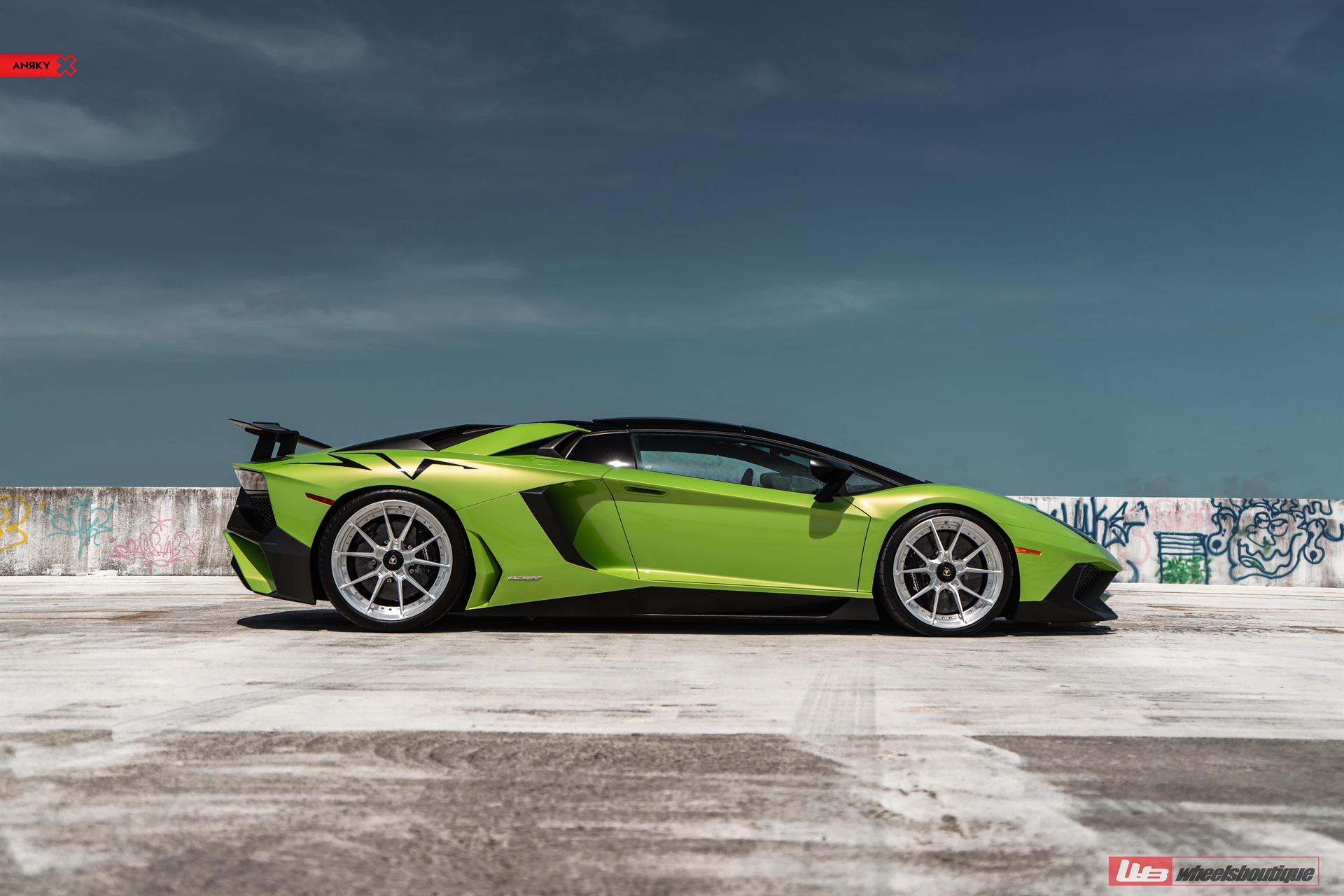 Lamborghini Aventador SV Roadster | | on ANRKY AN22 | Brushed Clear