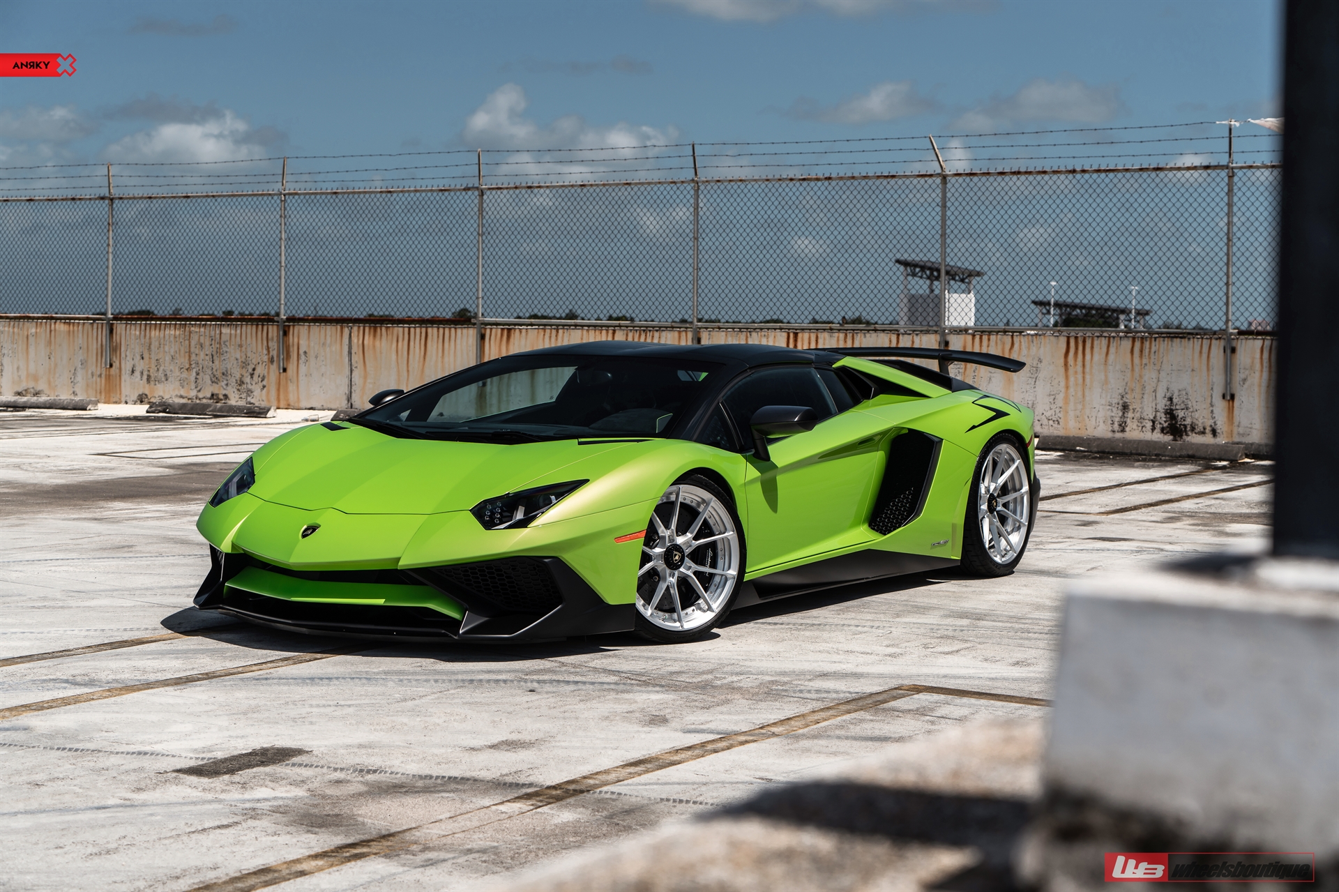 Lamborghini Aventador SV Roadster | | on ANRKY AN22 | Brushed Clear