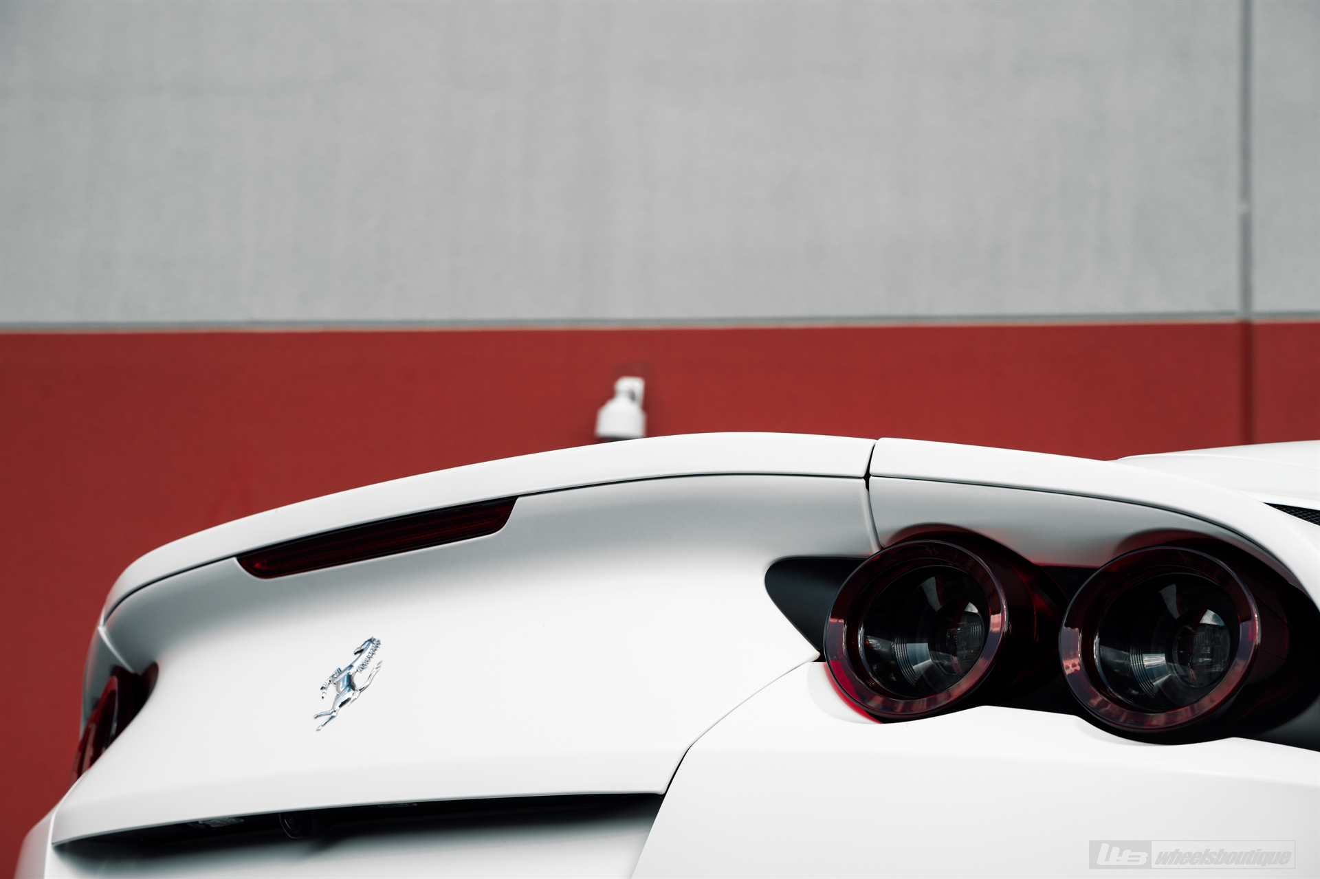 Ferrari 812 GTS | Bianco Avus | on ANRKY AN12 | Brushed Clear