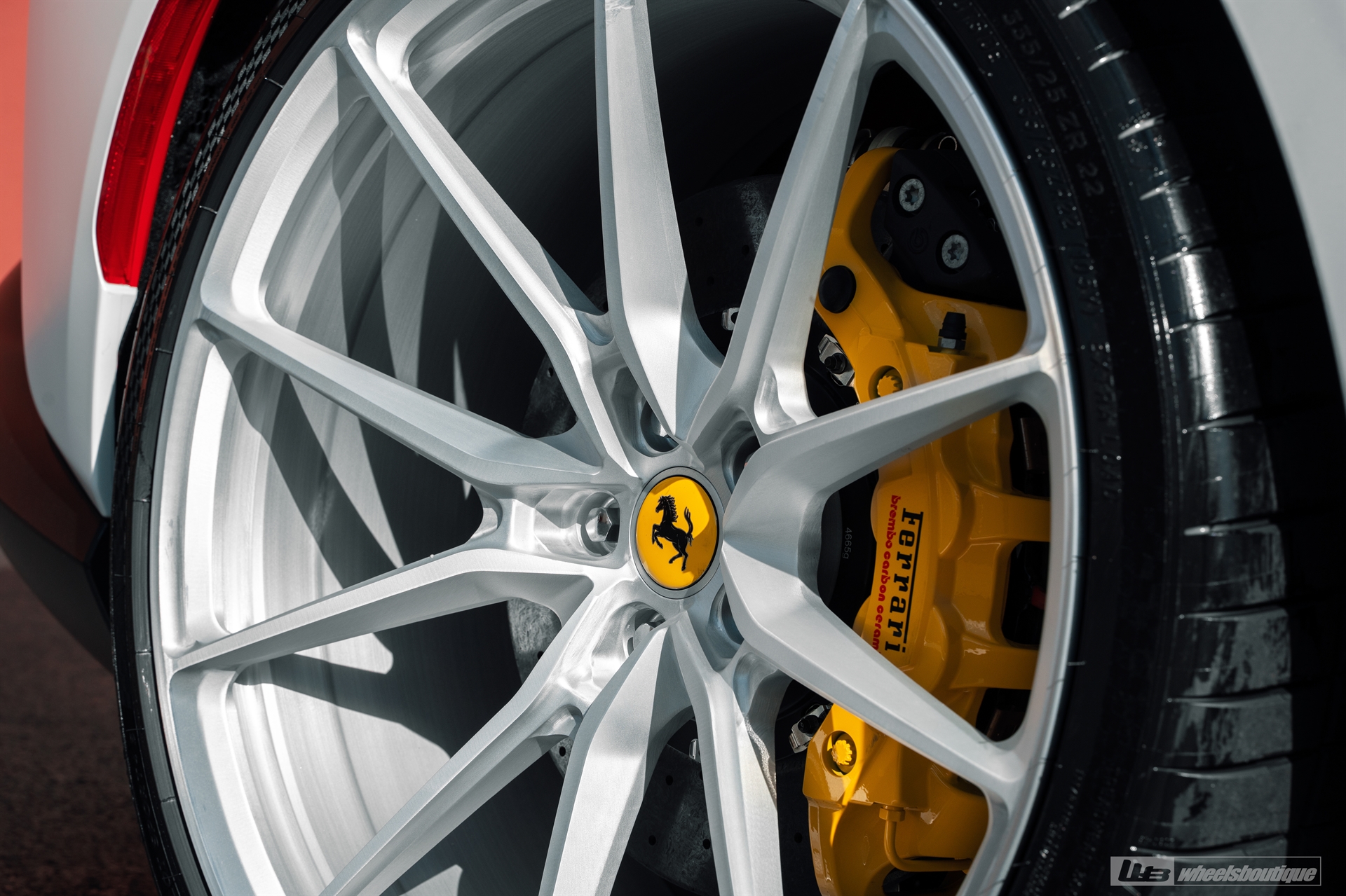 Ferrari 812 GTS | Bianco Avus | on ANRKY AN12 | Brushed Clear