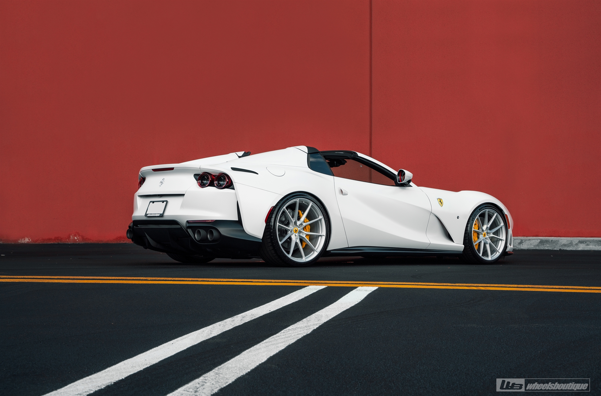Ferrari 812 GTS | Bianco Avus | on ANRKY AN12 | Brushed Clear