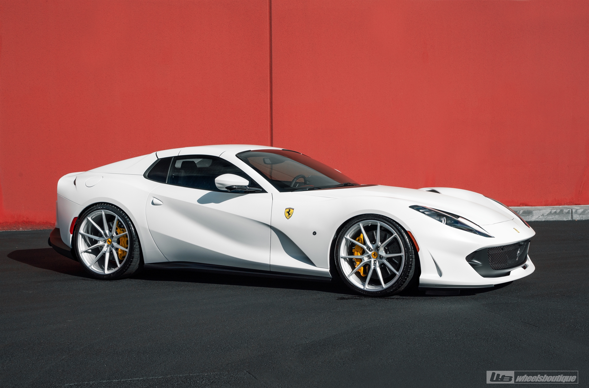 Ferrari 812 GTS | Bianco Avus | on ANRKY AN12 | Brushed Clear
