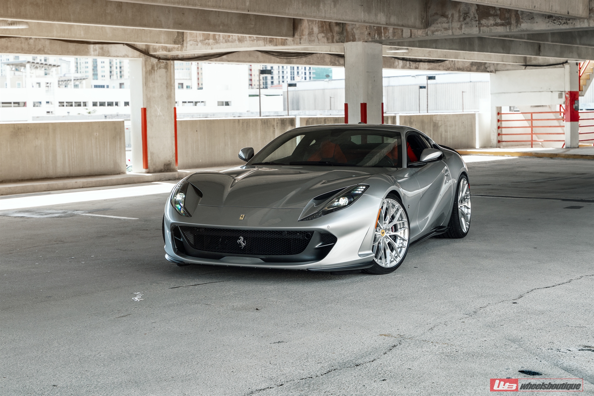 Ferrari 812 | Grigio Titanio | on ANRKY AN20 | Brushed Clear