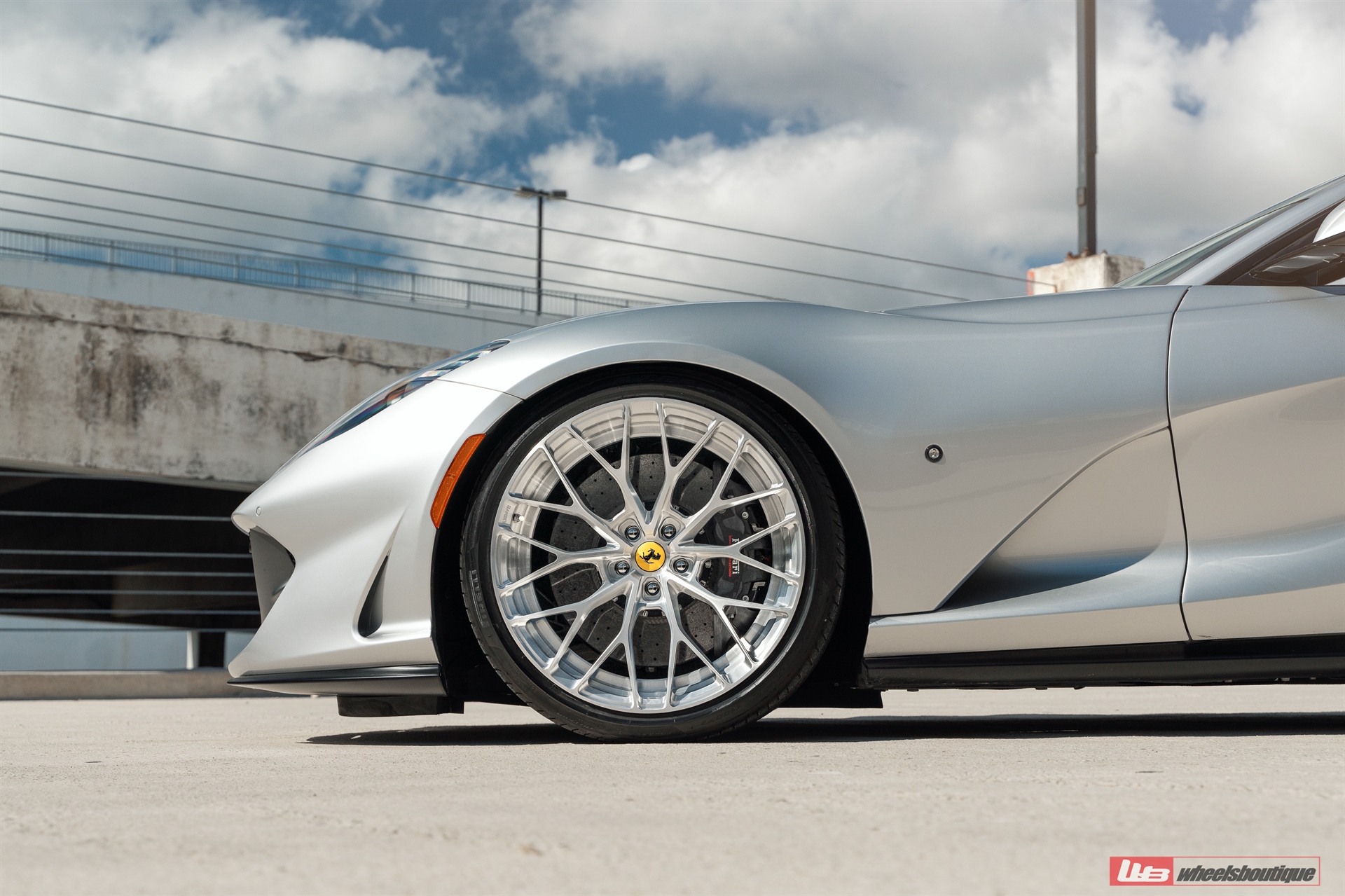 Ferrari 812 | Grigio Titanio | on ANRKY AN20 | Brushed Clear