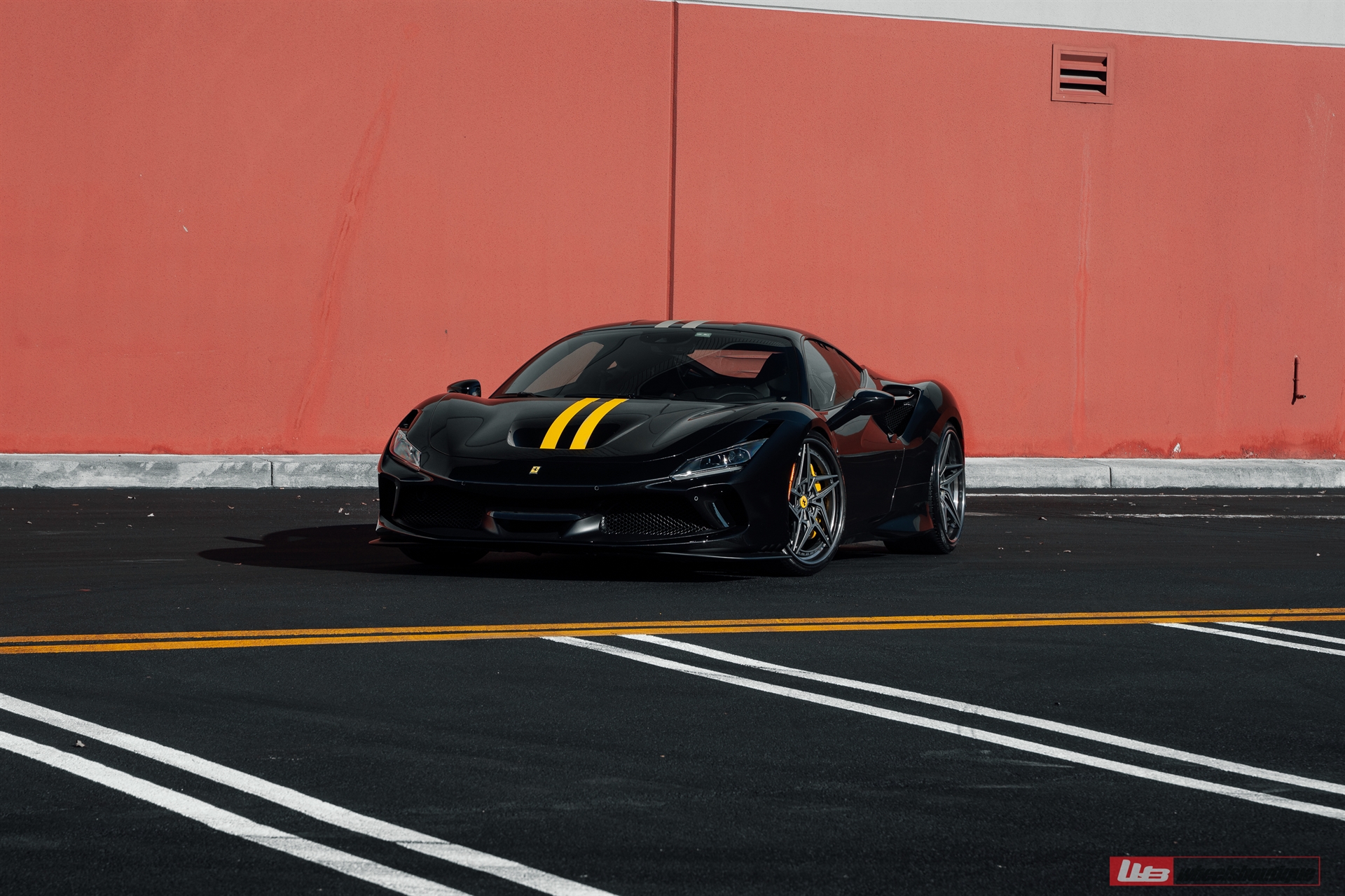 Ferrari F8 | Nero | on ANRKY S3-X3 | Satin Charcoal