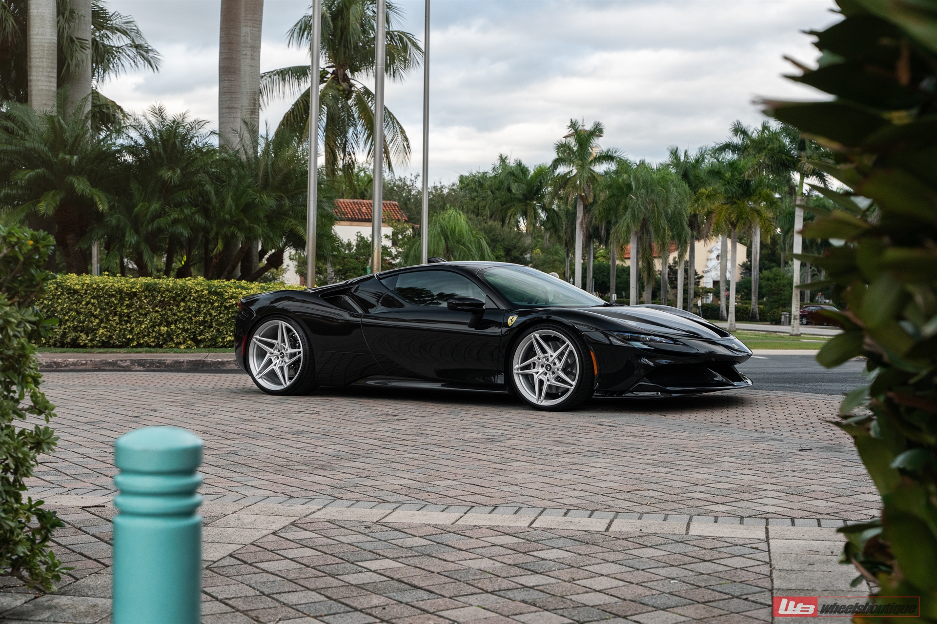 Ferrari SF90 | Nero | on ANRKY S1-X3 | Brushed Clear