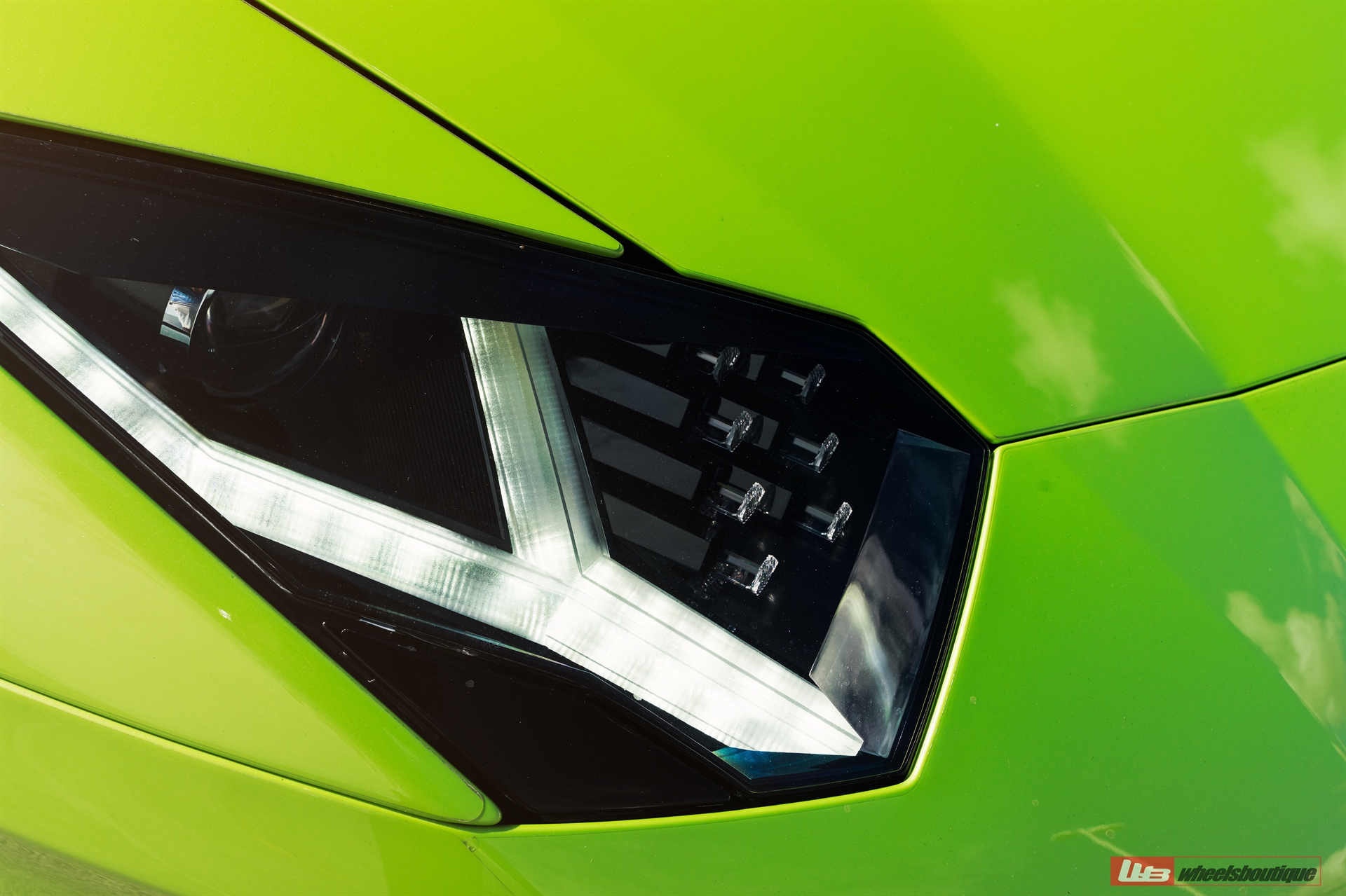 Lamborghini Aventador | | on ANRKY AN37 | Brushed Clear