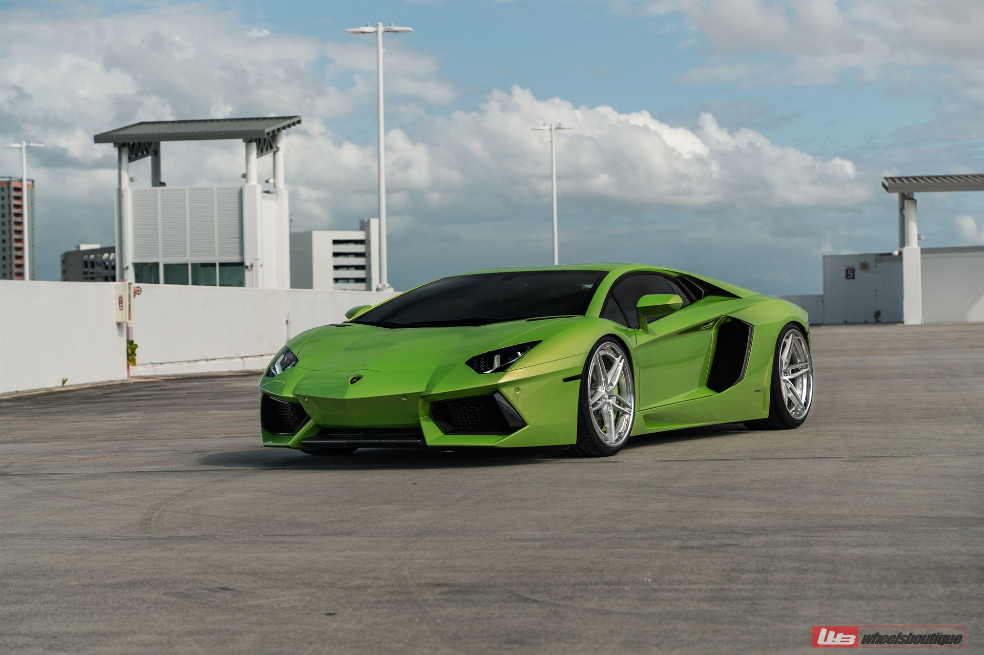 Lamborghini Aventador | | on ANRKY AN37 | Brushed Clear