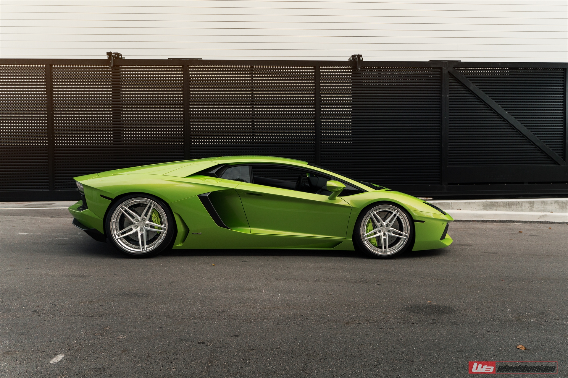 Lamborghini Aventador | | on ANRKY AN37 | Brushed Clear