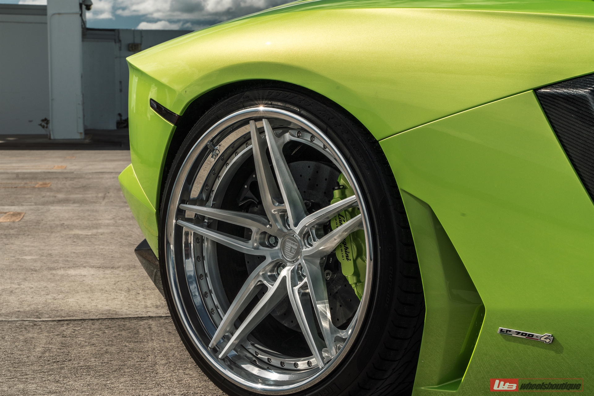 Lamborghini Aventador | | on ANRKY AN37 | Brushed Clear