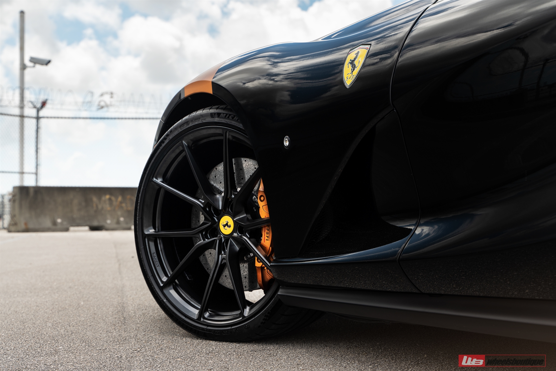 Ferrari 812 GTS | Nero | on ANRKY AN12 | Satin Black