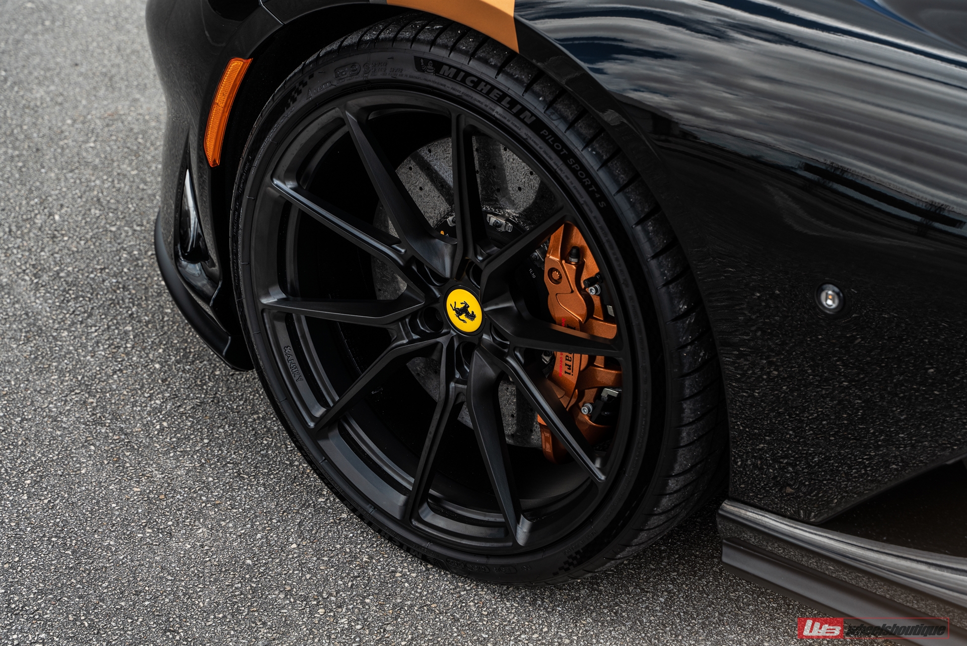 Ferrari 812 GTS | Nero | on ANRKY AN12 | Satin Black
