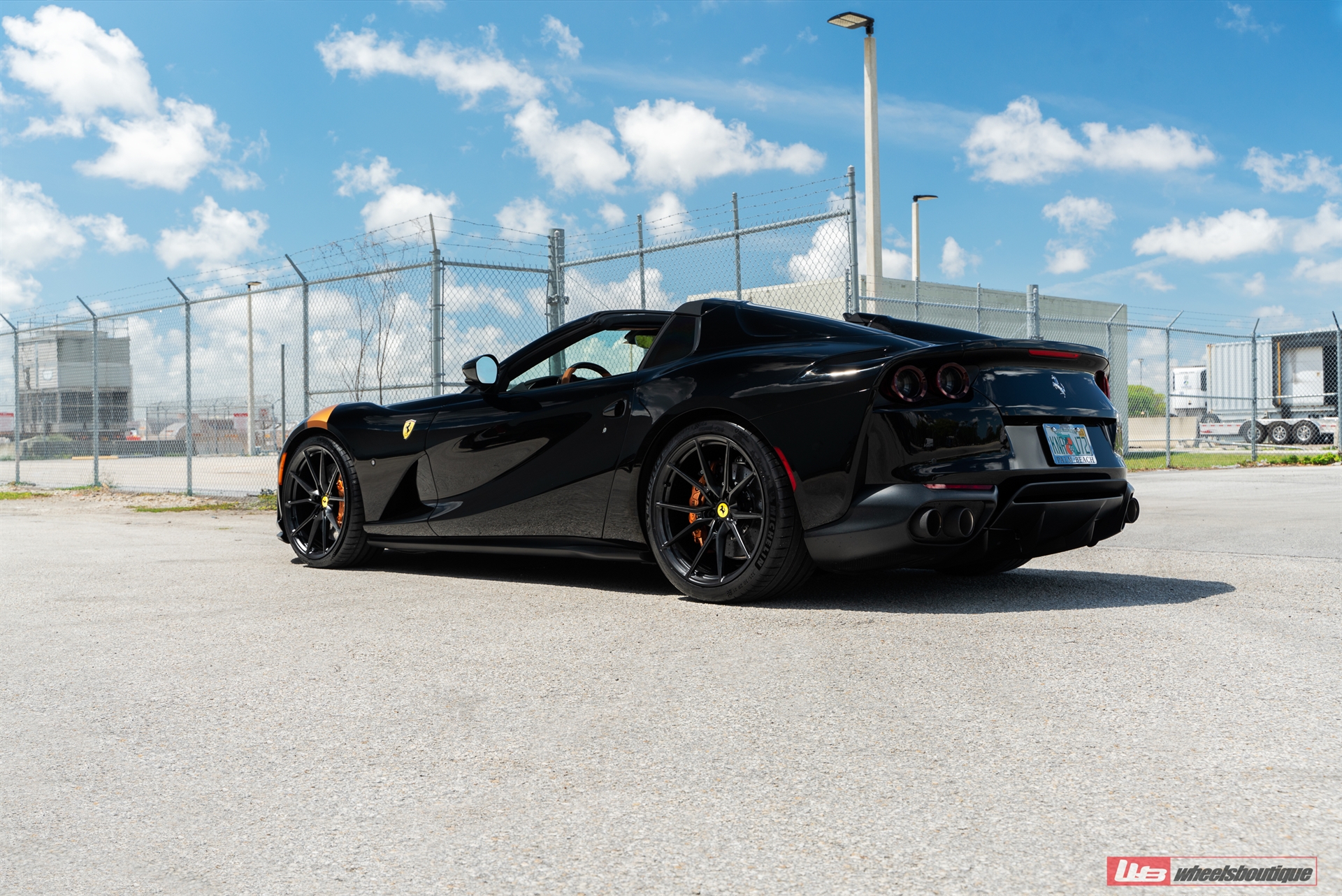 Ferrari 812 GTS | Nero | on ANRKY AN12 | Satin Black
