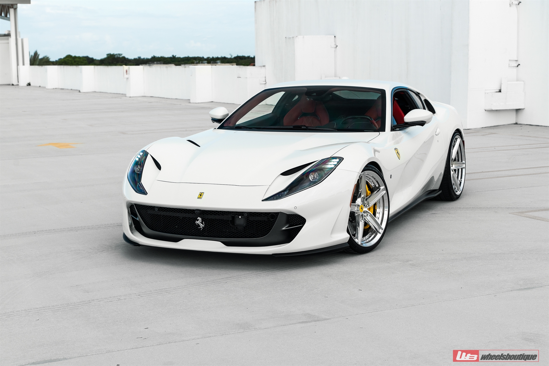 Ferrari 812 | Bianco Avus | on ANRKY AN25 | Two-Tone Brushed Clear Face + Polished Clear Windows