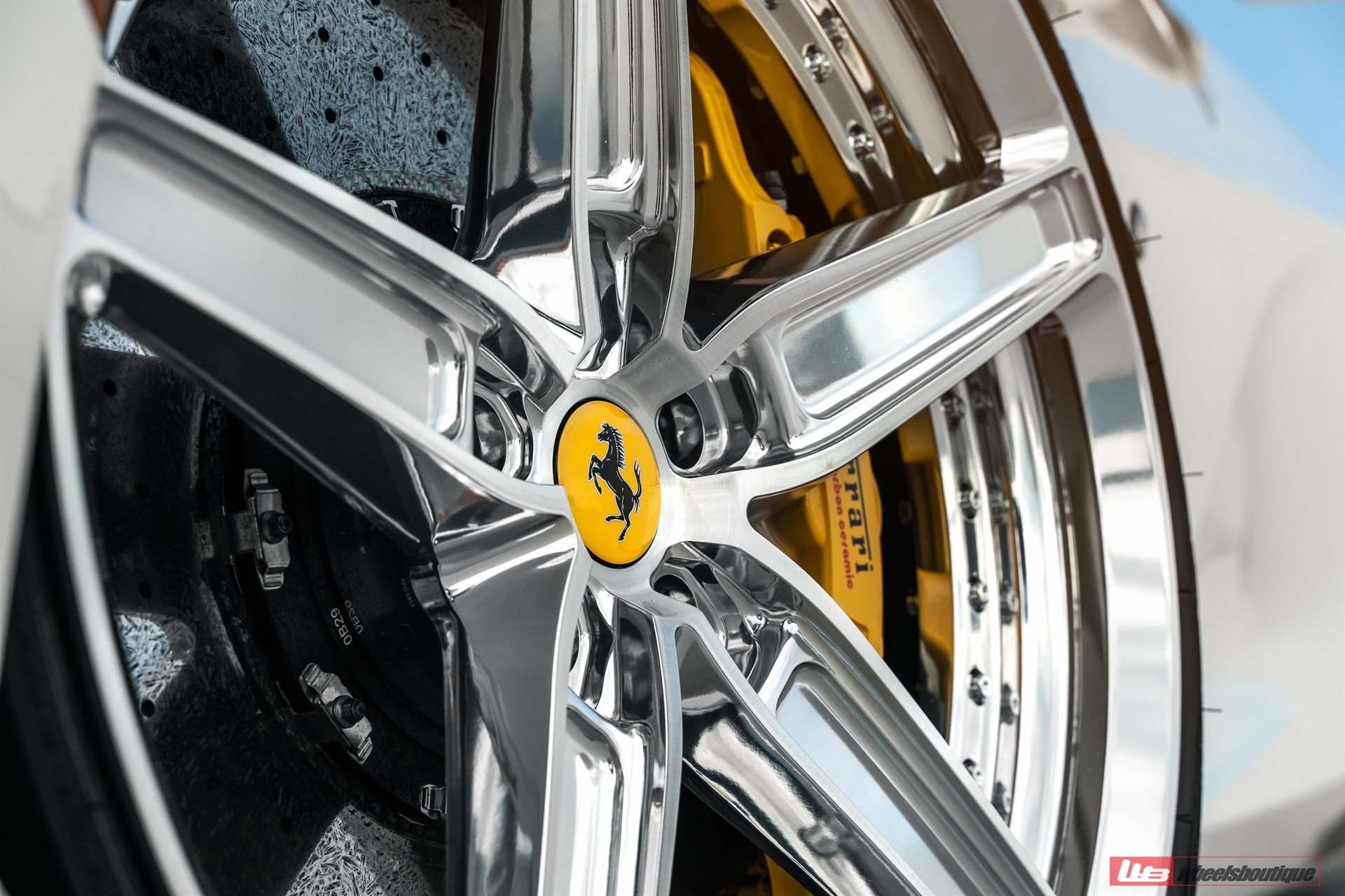 Ferrari 812 | Bianco Avus | on ANRKY AN25 | Two-Tone Brushed Clear Face + Polished Clear Windows