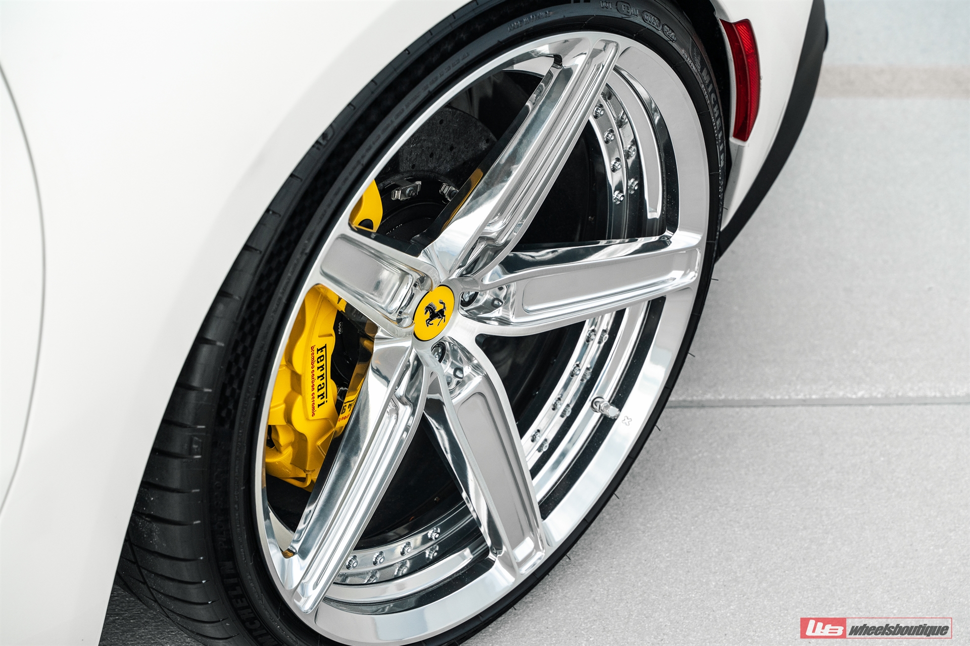 Ferrari 812 | Bianco Avus | on ANRKY AN25 | Two-Tone Brushed Clear Face + Polished Clear Windows