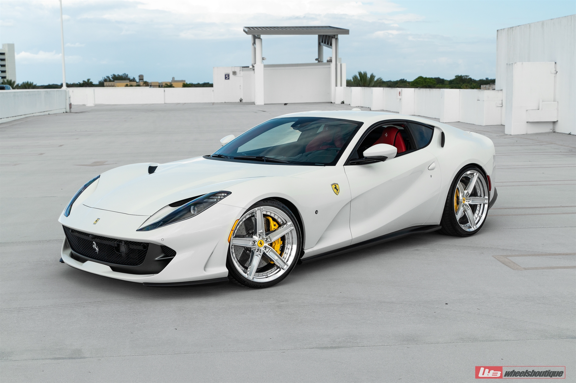 Ferrari 812 | Bianco Avus | on ANRKY AN25 | Two-Tone Brushed Clear Face + Polished Clear Windows