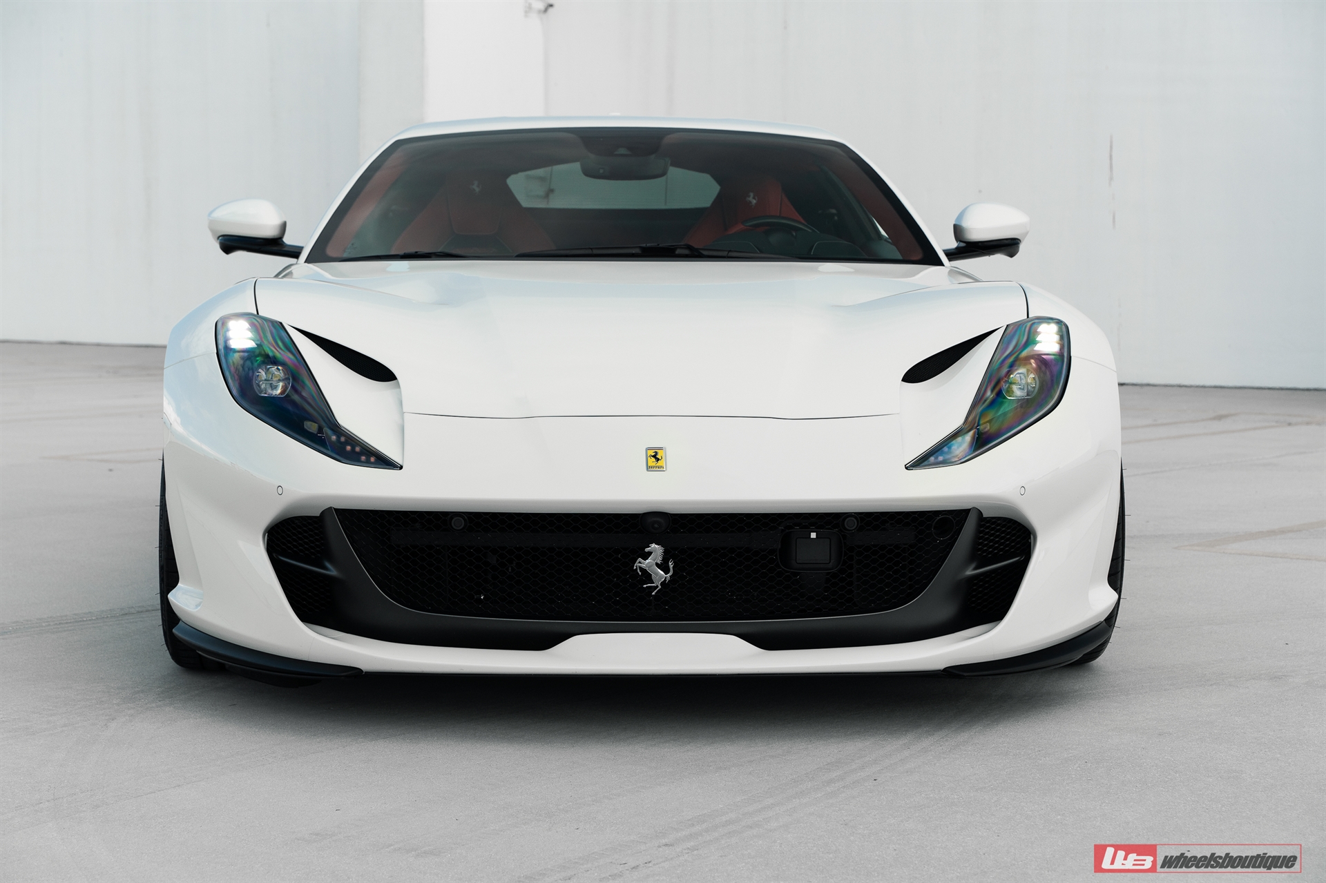 Ferrari 812 | Bianco Avus | on ANRKY AN25 | Two-Tone Brushed Clear Face + Polished Clear Windows