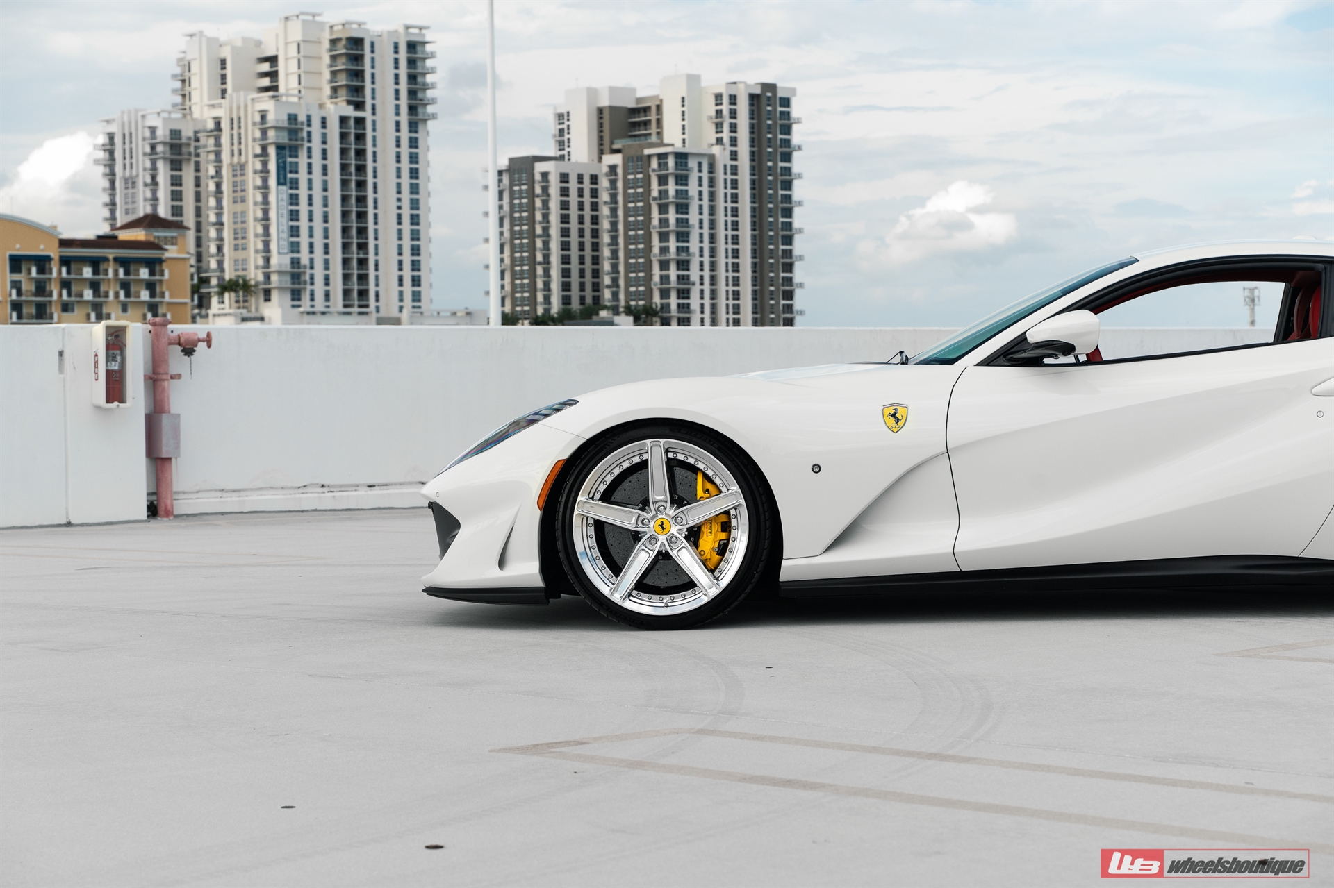Ferrari 812 | Bianco Avus | on ANRKY AN25 | Two-Tone Brushed Clear Face + Polished Clear Windows