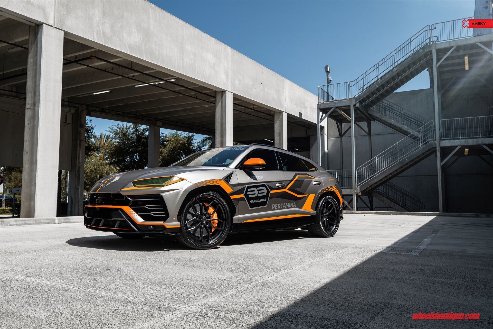 Lamborghini Urus | on ANRKY AN31 | Satin Black