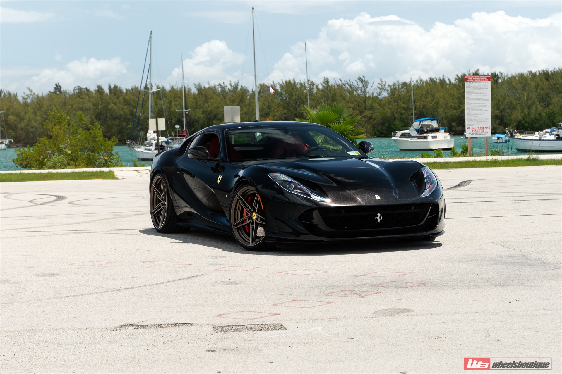 Ferrari 812 | Nero | on ANRKY AN27 | Satin Bronze