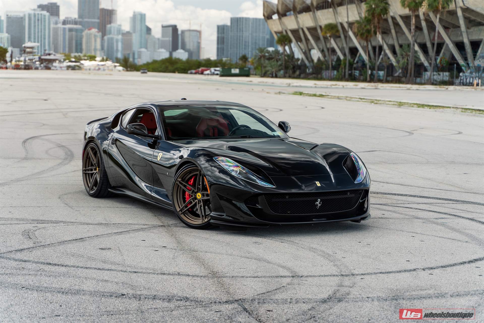 Ferrari 812 | Nero | on ANRKY AN27 | Satin Bronze