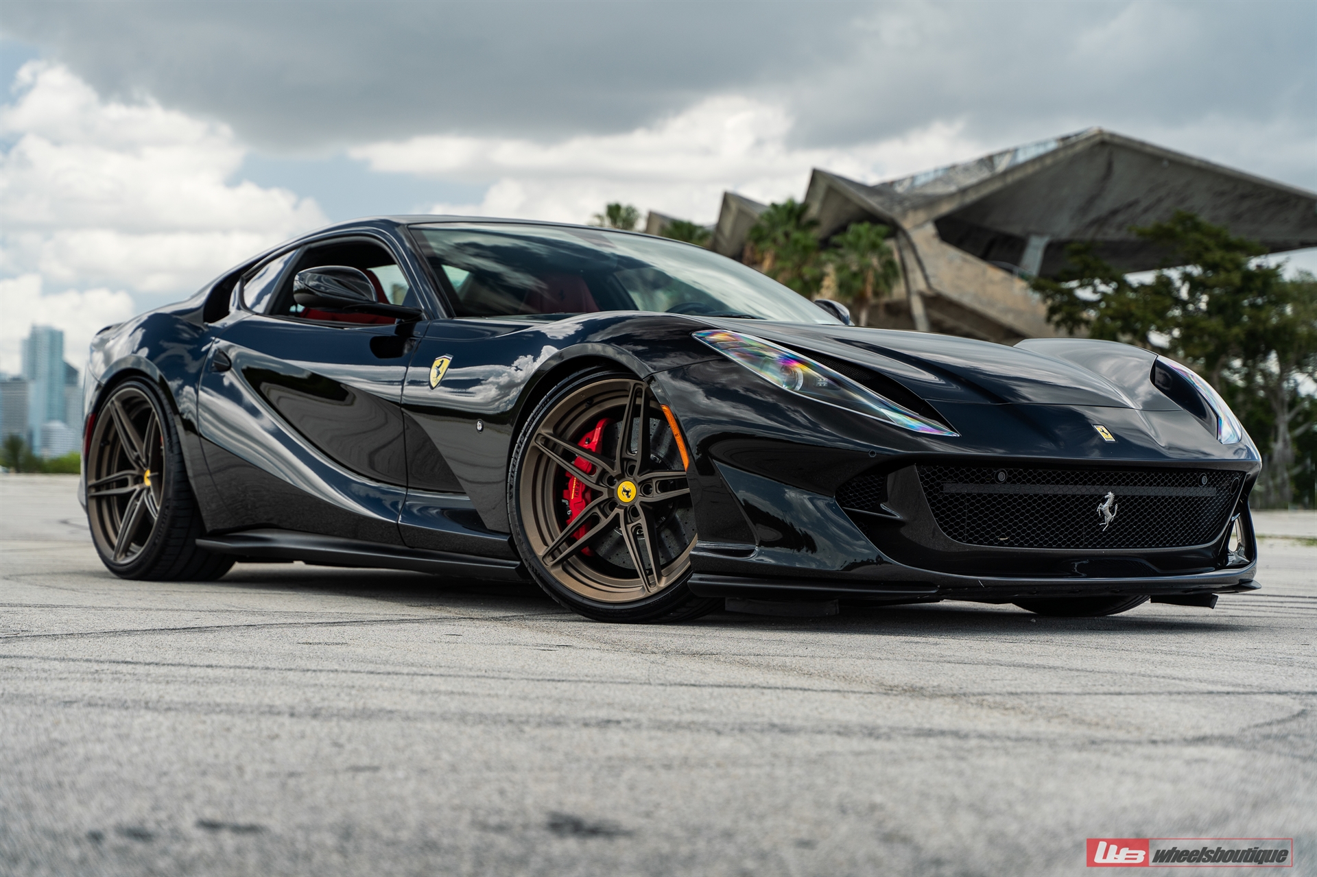 Ferrari 812 | Nero | on ANRKY AN27 | Satin Bronze